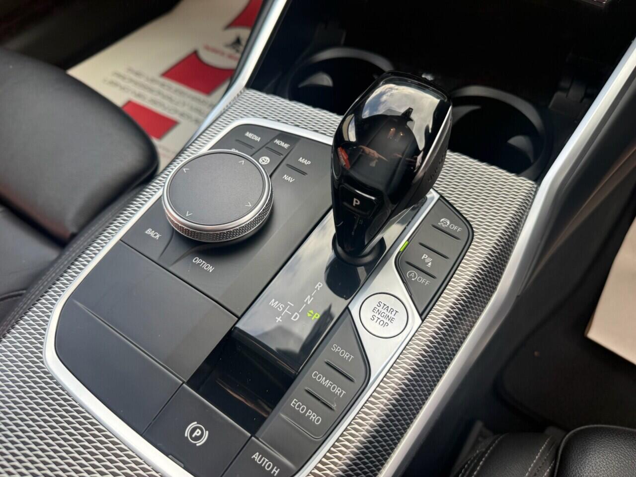 BMW 3 Series view 20