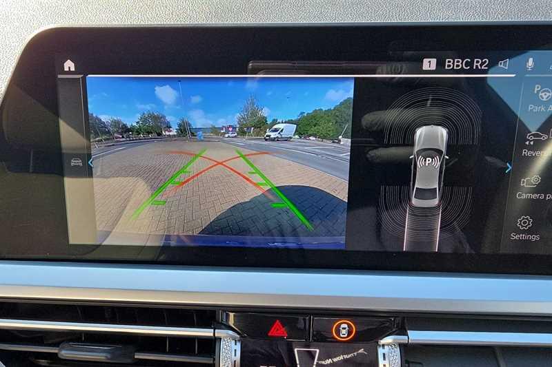 BMW 3 Series view 19