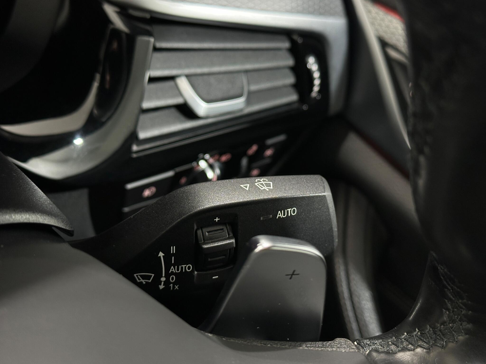 BMW 5 Series view 17