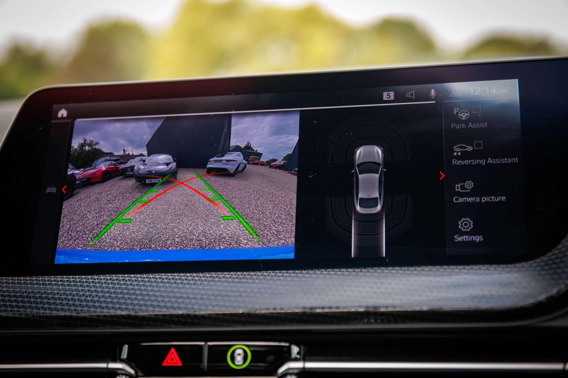 BMW 2 Series view 42