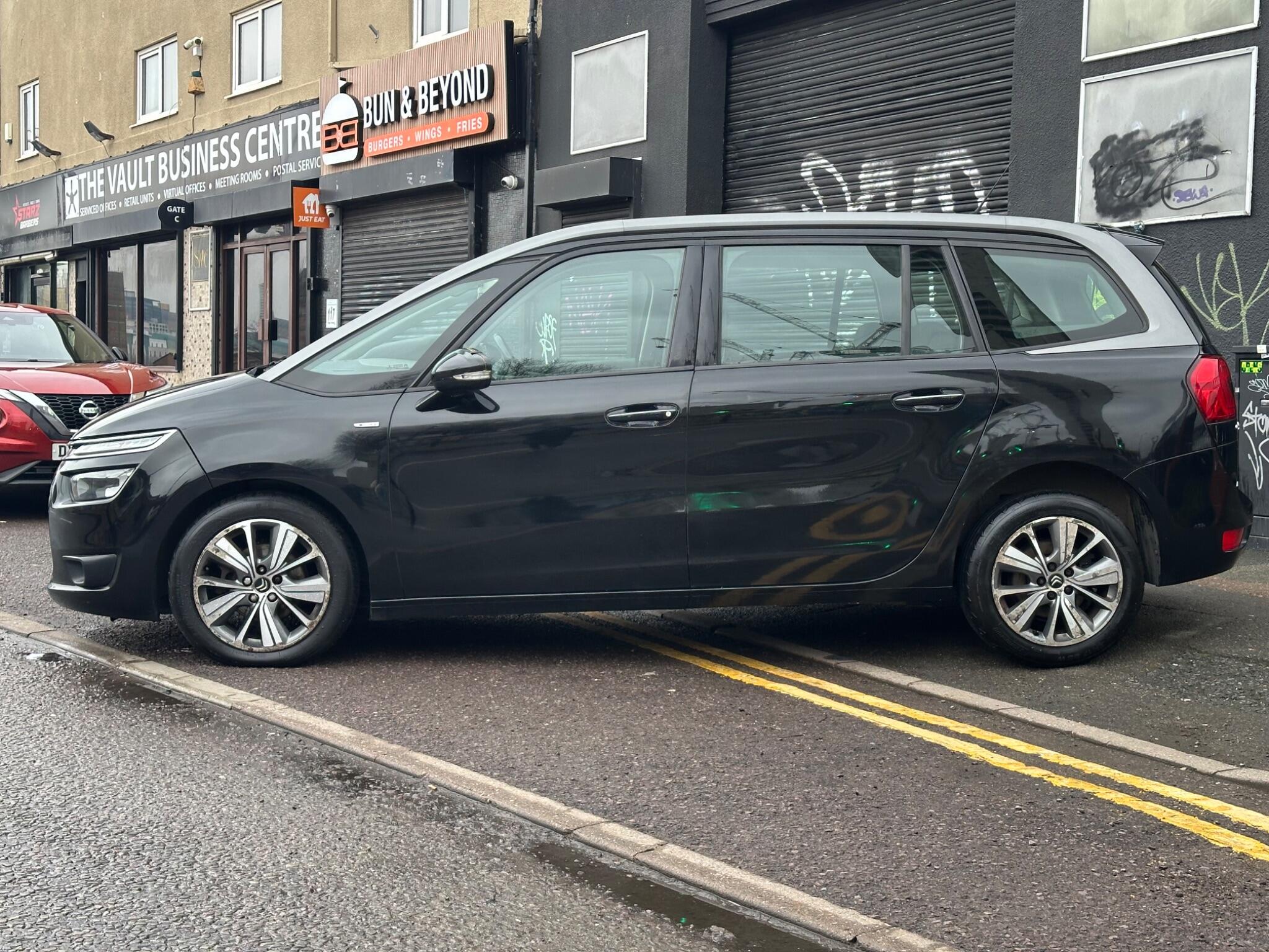 Citroen Grand C4 Picasso view 6
