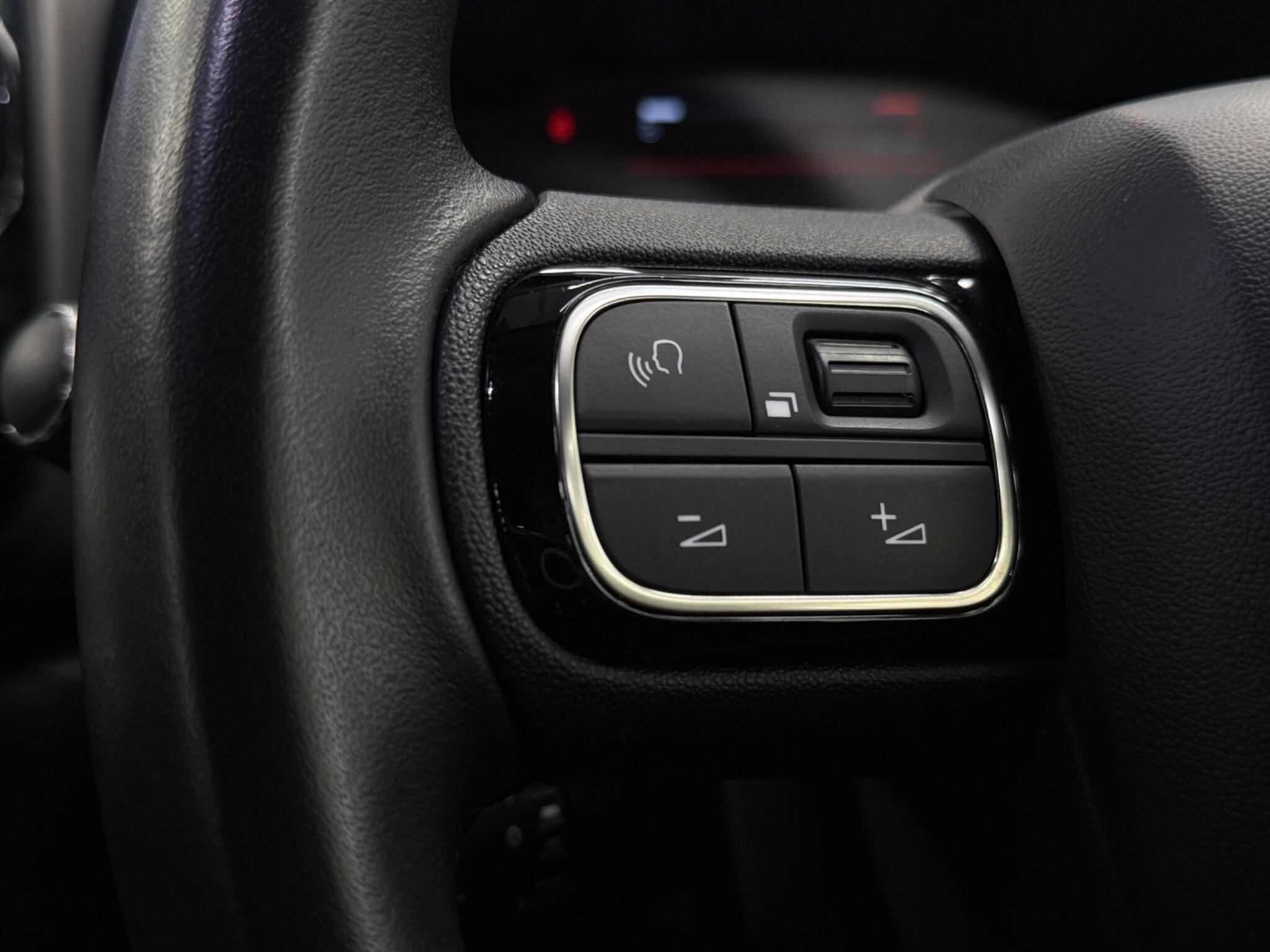 Citroen C5 Aircross view 12
