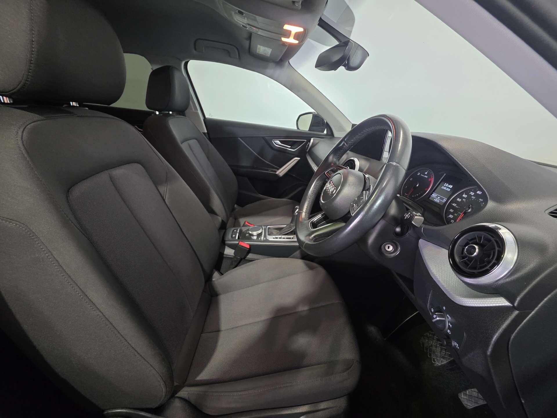 Audi Q2 view 11