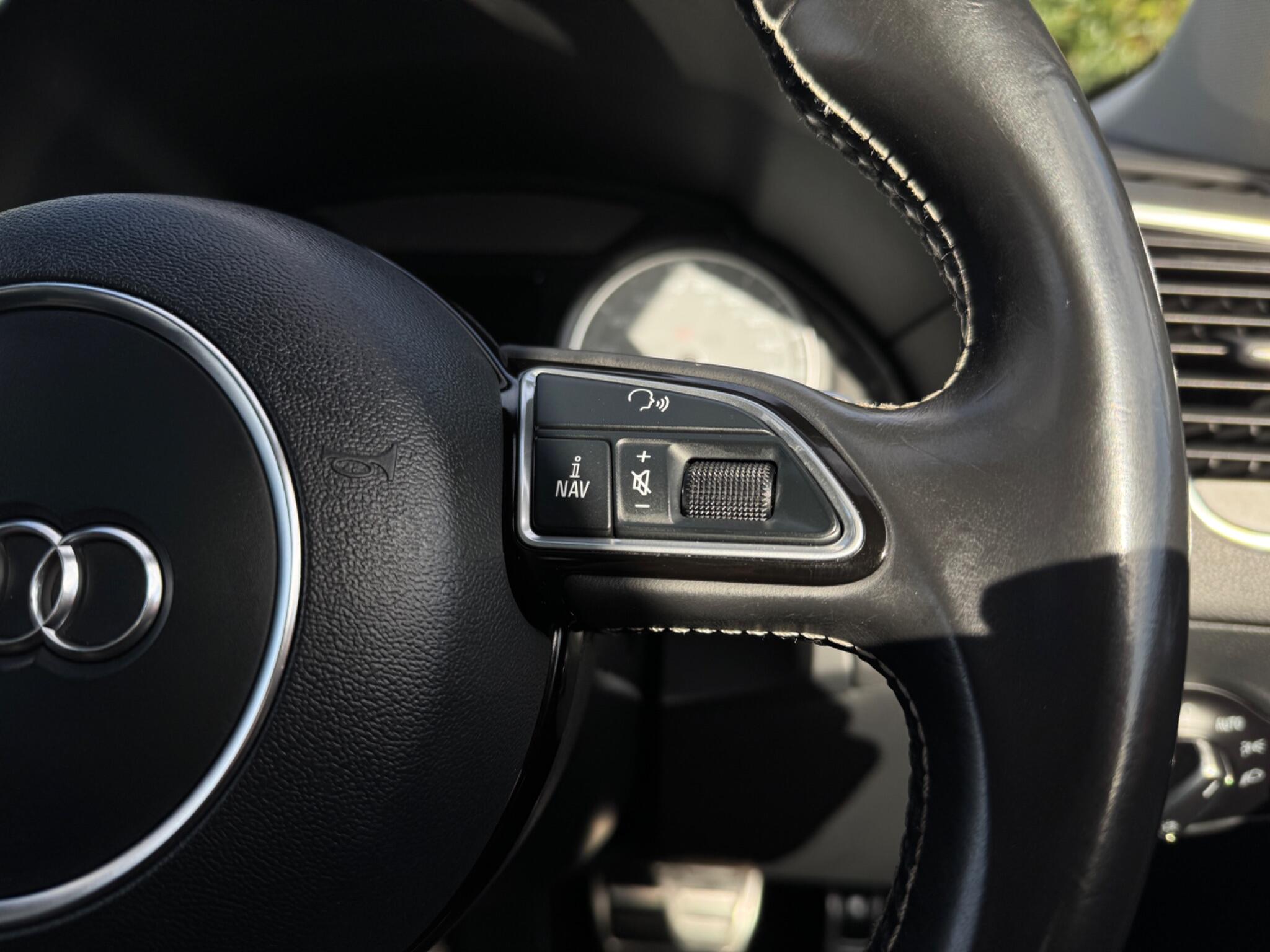 Audi SQ5 view 27