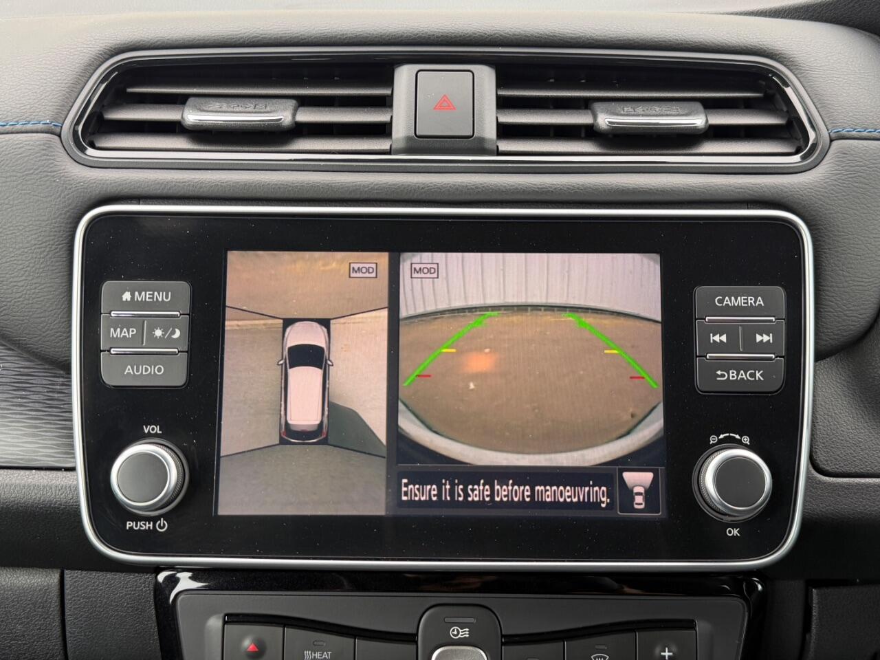Nissan Leaf view 25