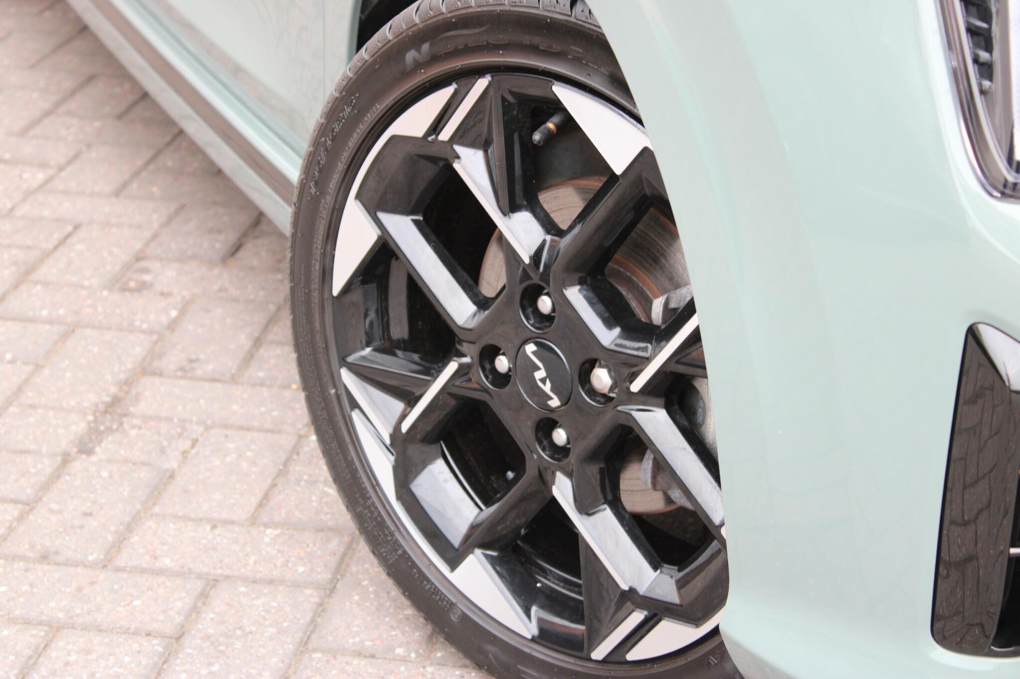 Kia Picanto view 10