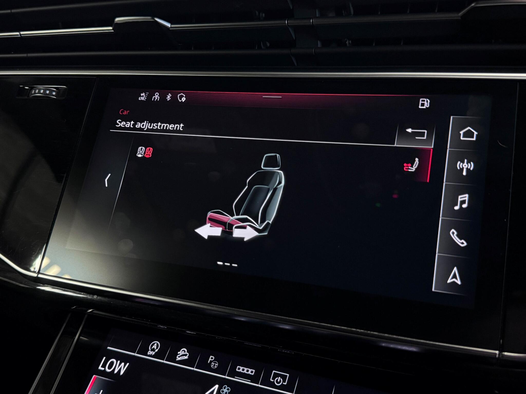 Audi Q8 view 51