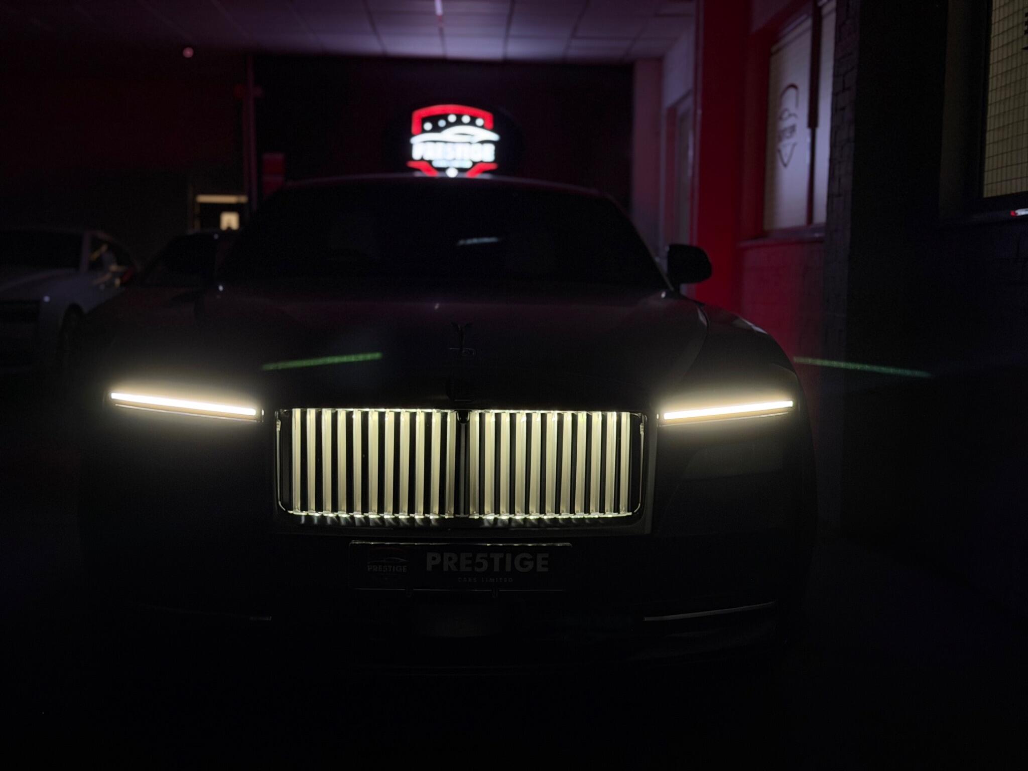 Rolls-Royce Spectre view 46