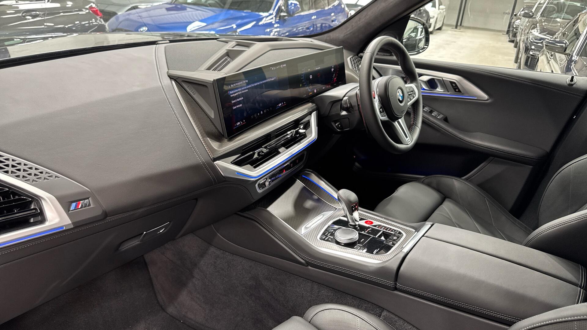 BMW XM view 11