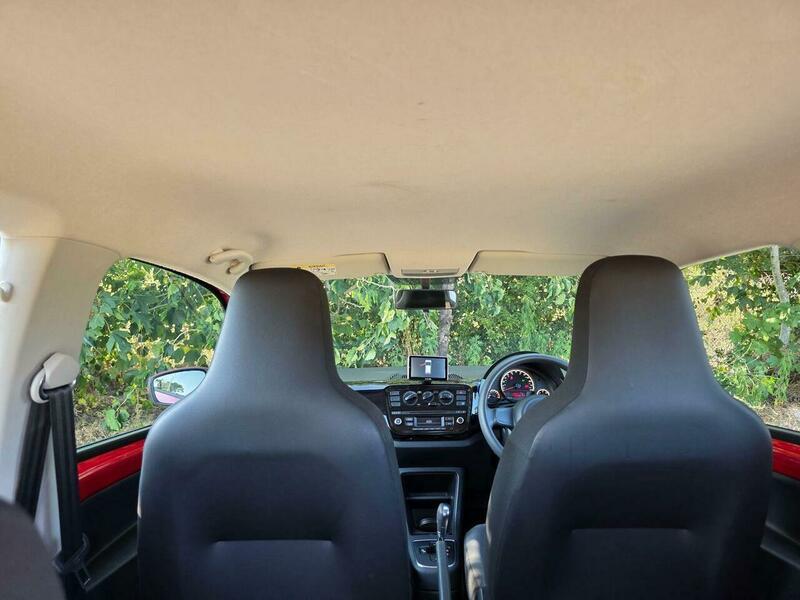 Volkswagen Up! view 33