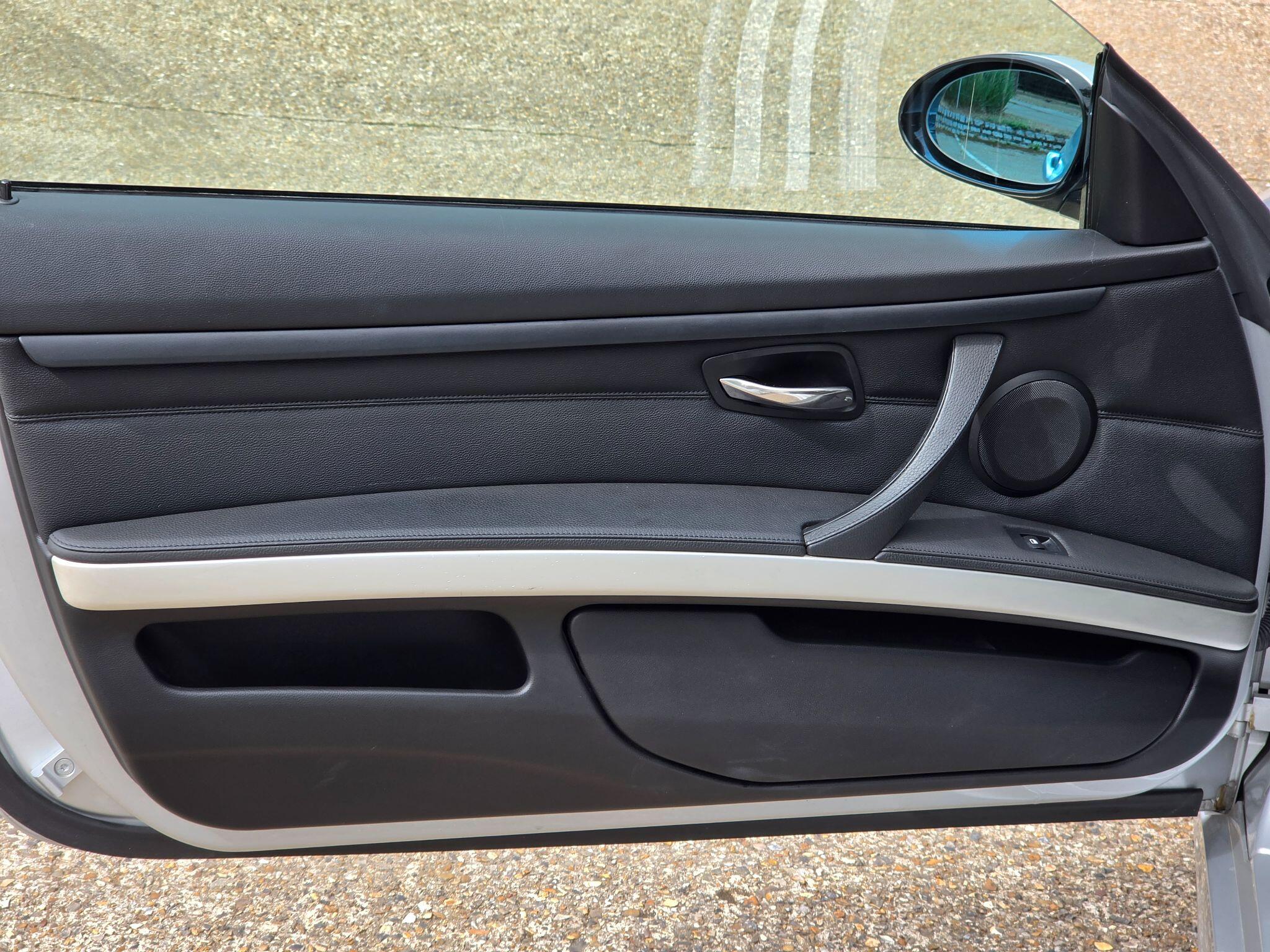 BMW 3 Series view 36
