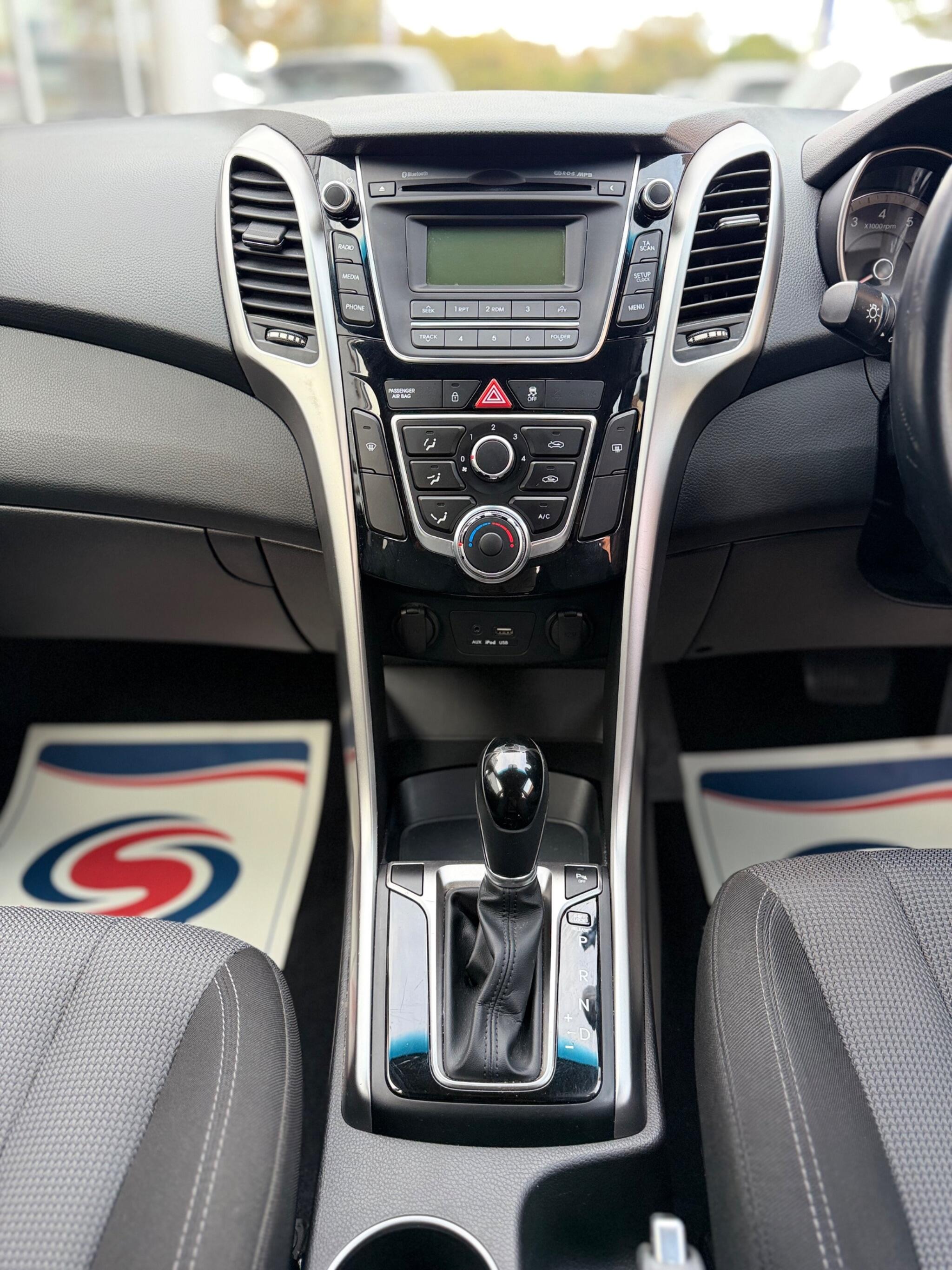 Hyundai i30 view 17