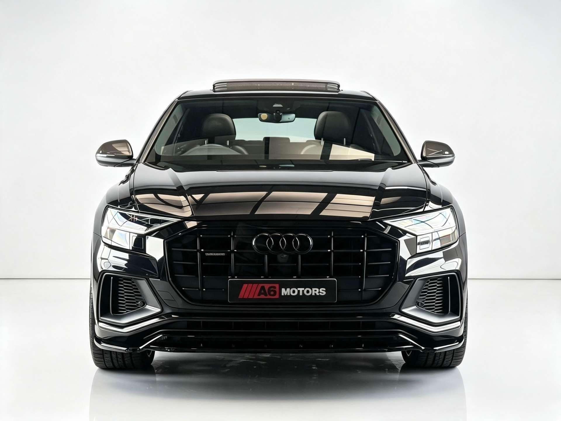 Audi Q8 view 6