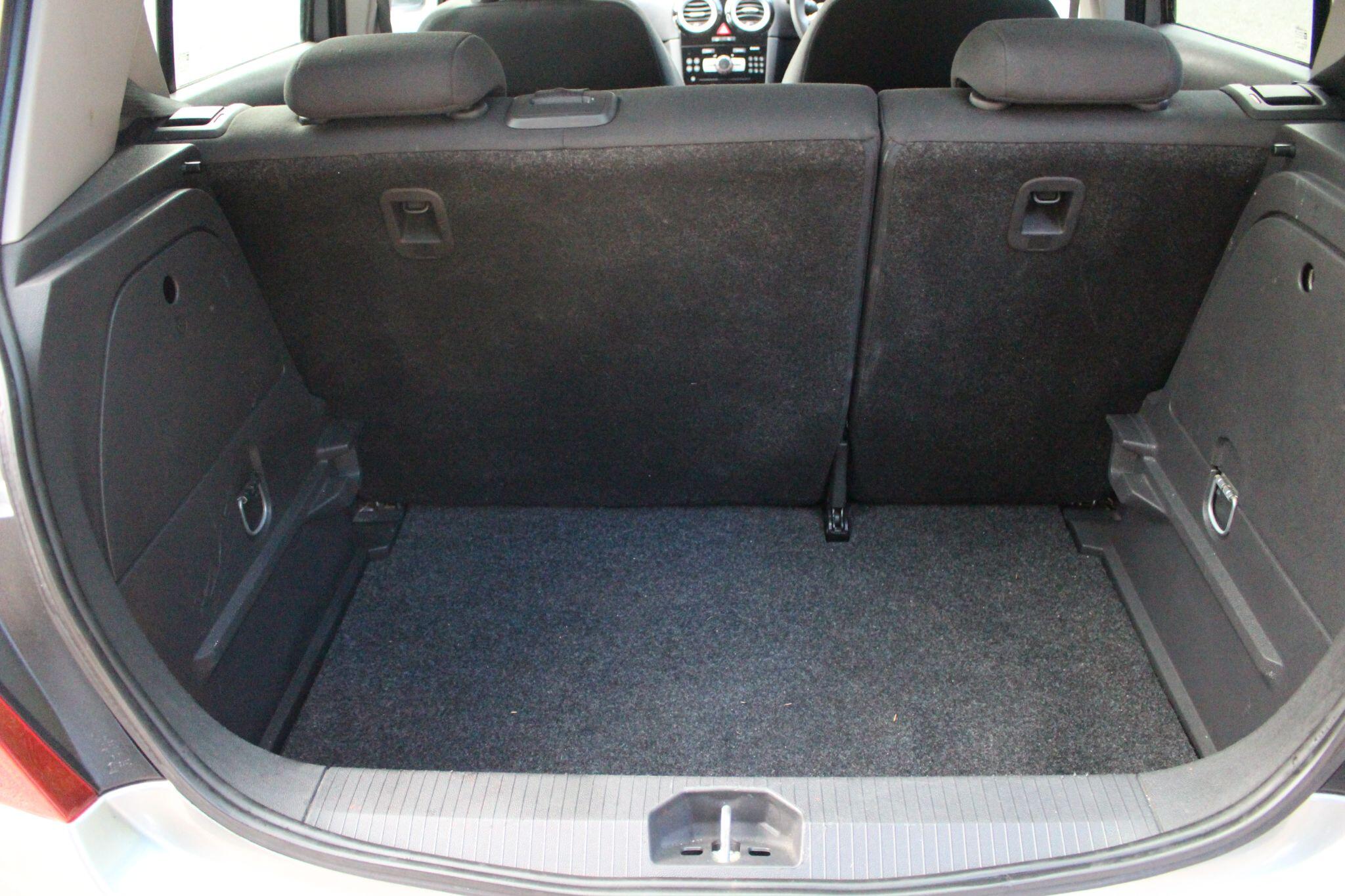 Vauxhall Corsa view 23