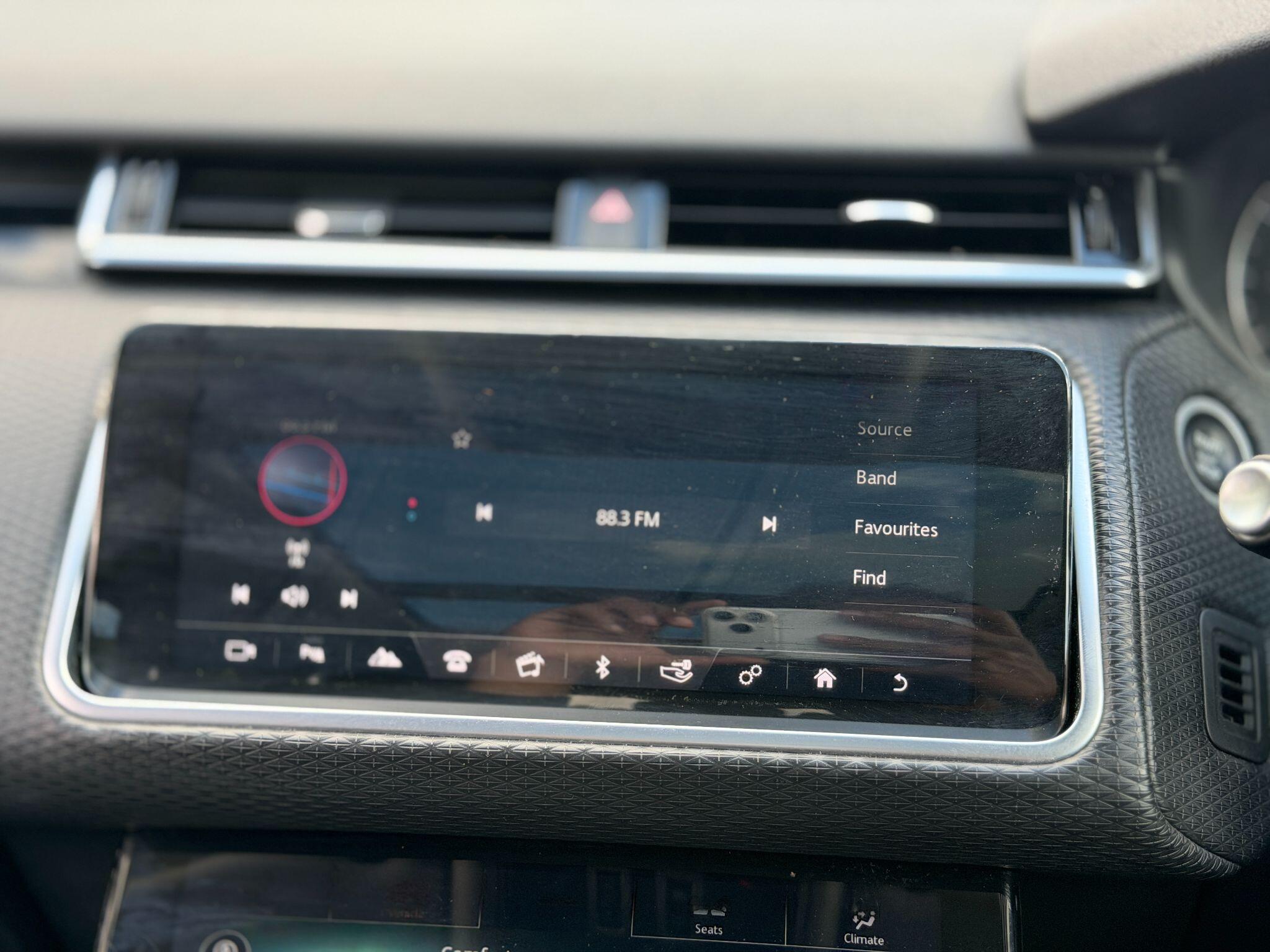 Land Rover Range Rover Velar view 42