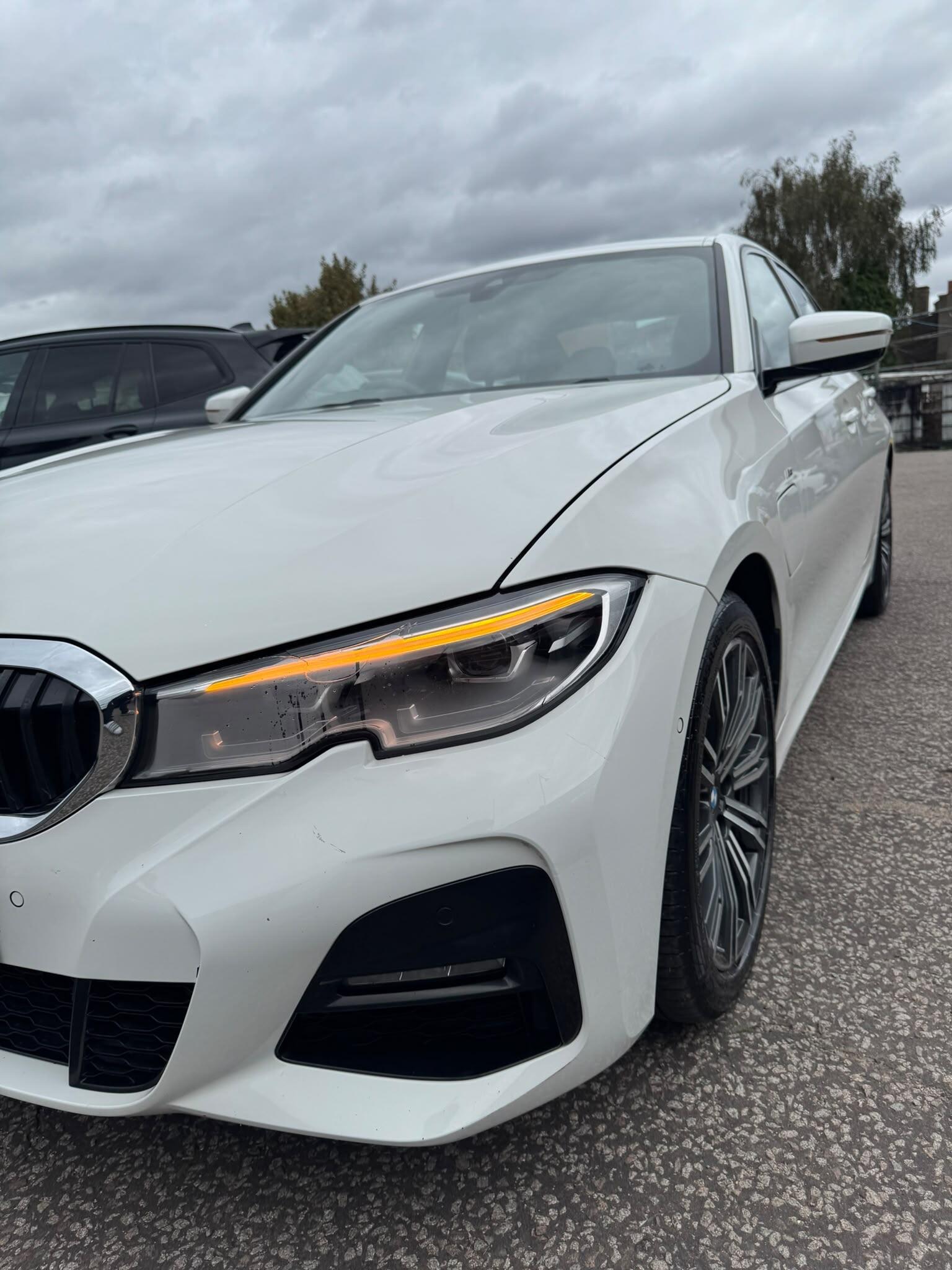 BMW 3 Series view 16