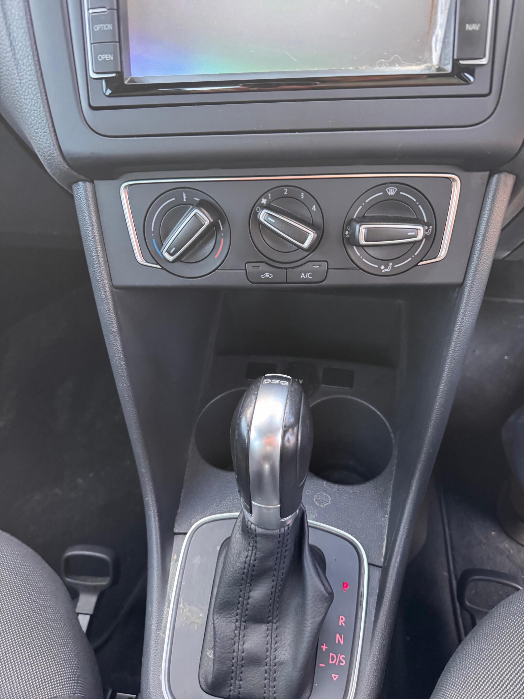 Volkswagen Polo view 11