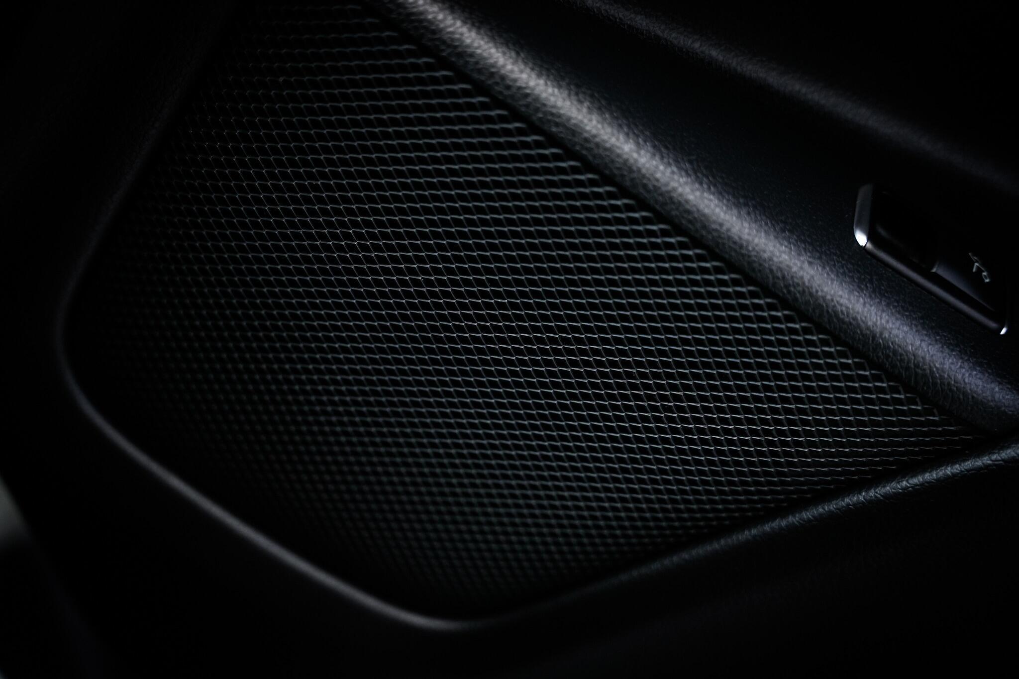Mercedes-Benz Gla view 50