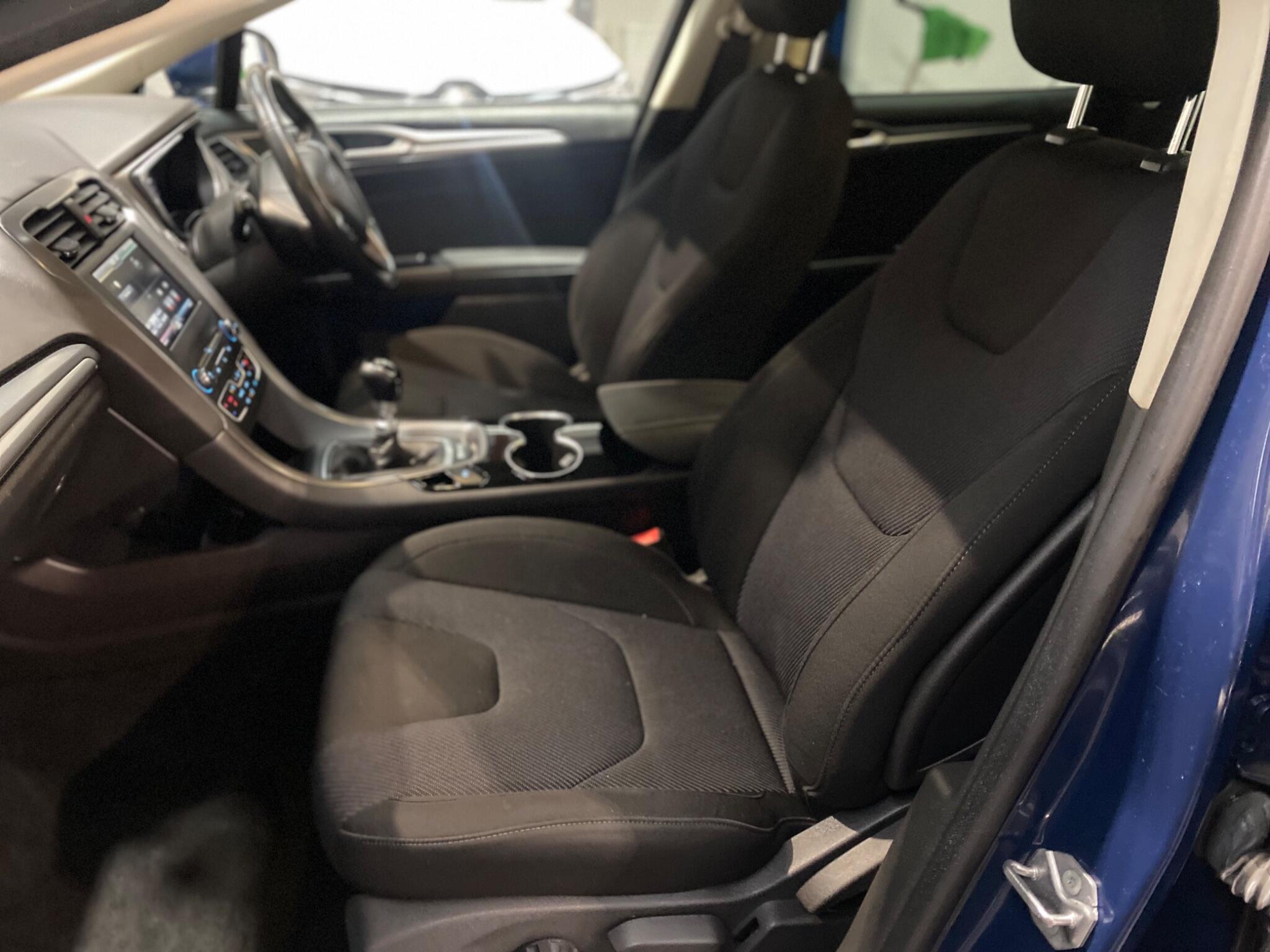 2015 Ford Mondeo 1.6 TDCi ECOnetic Titanium Euro 5 (s/s) 5dr • 121,000 miles image 10