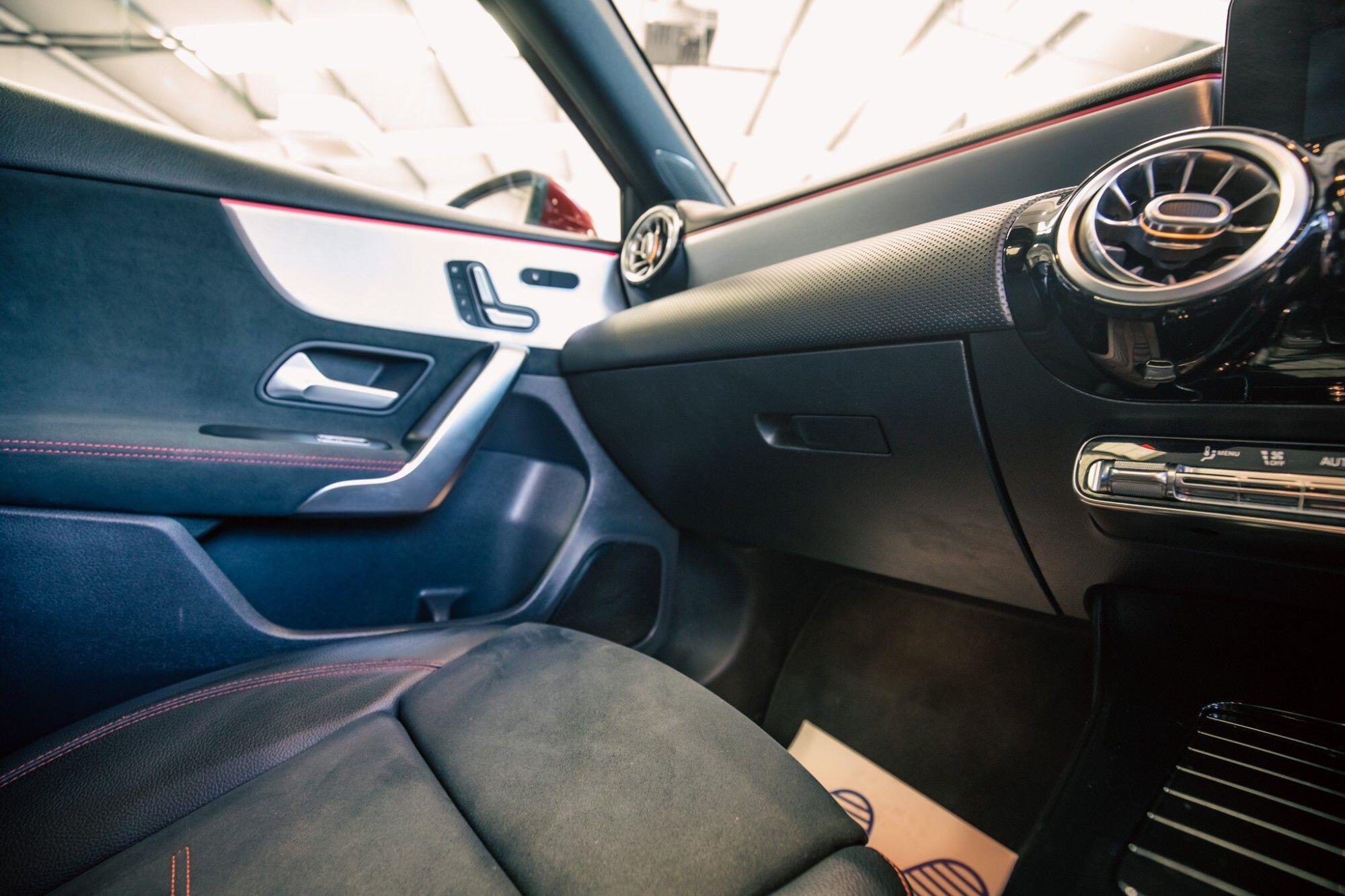 Mercedes-Benz A-Class view 21