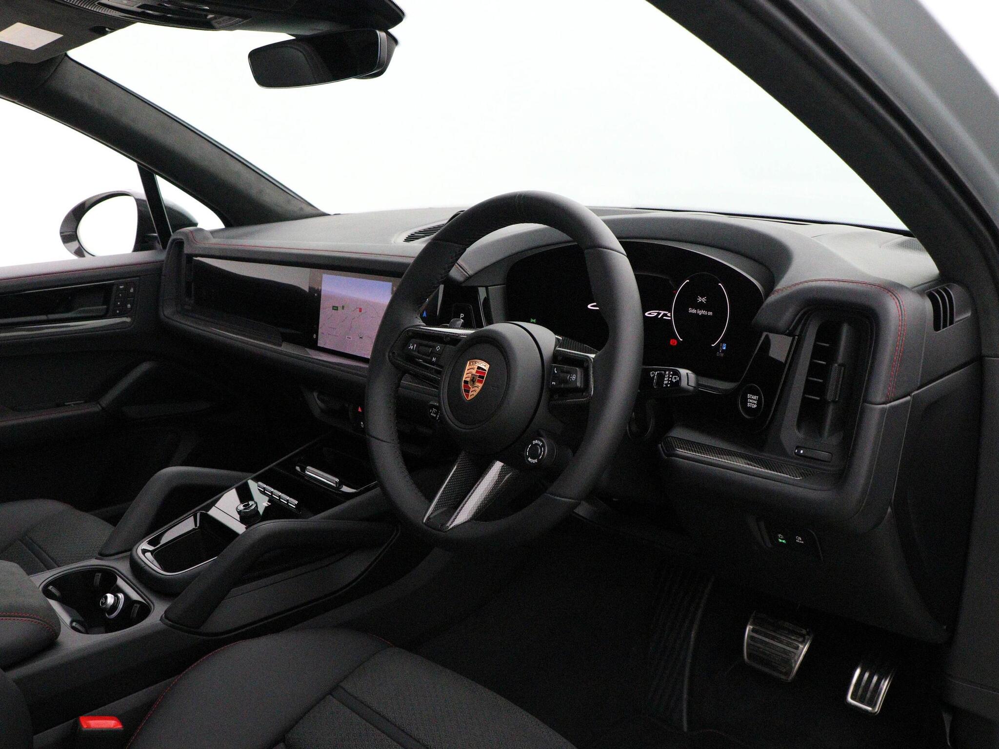 Porsche Cayenne view 3