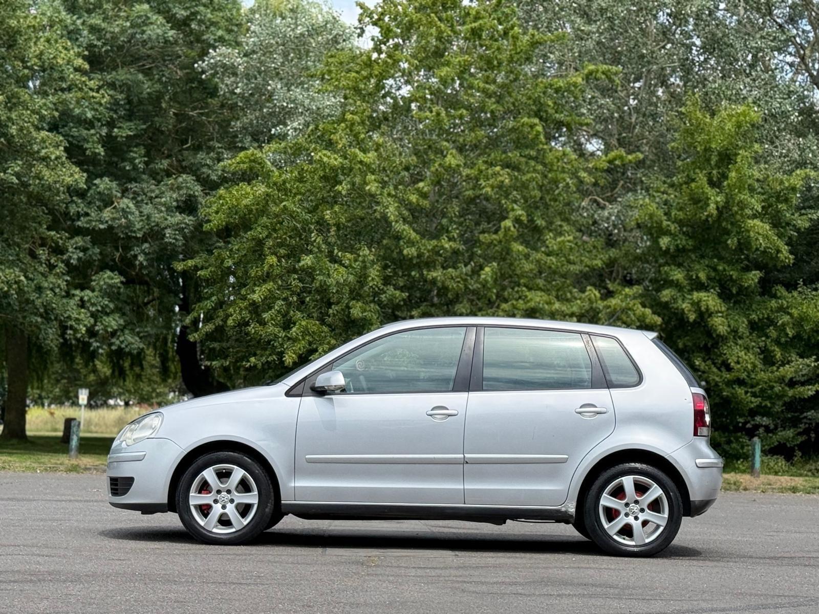 Volkswagen Polo view 12