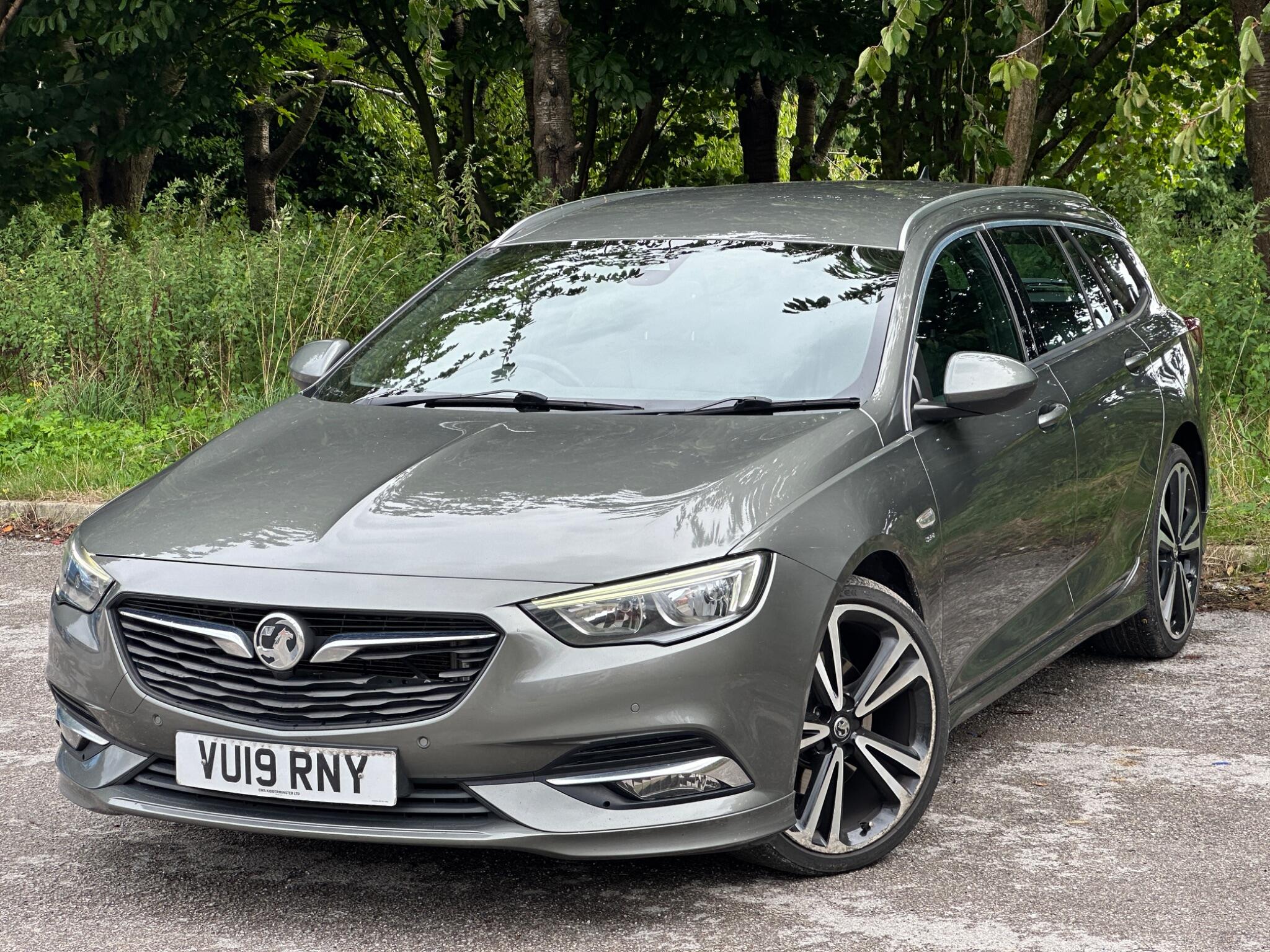 Vauxhall Insignia view 3