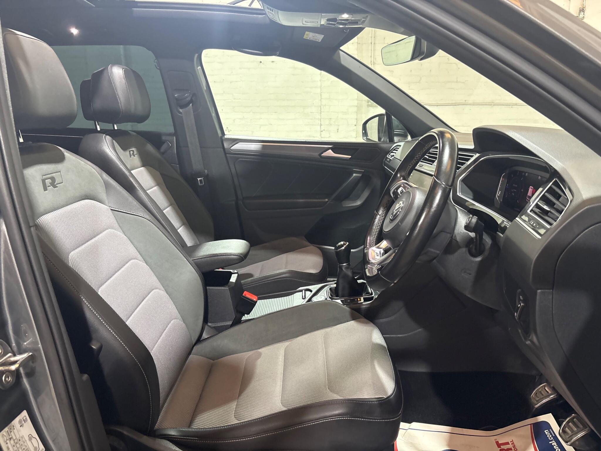 Volkswagen Tiguan view 23