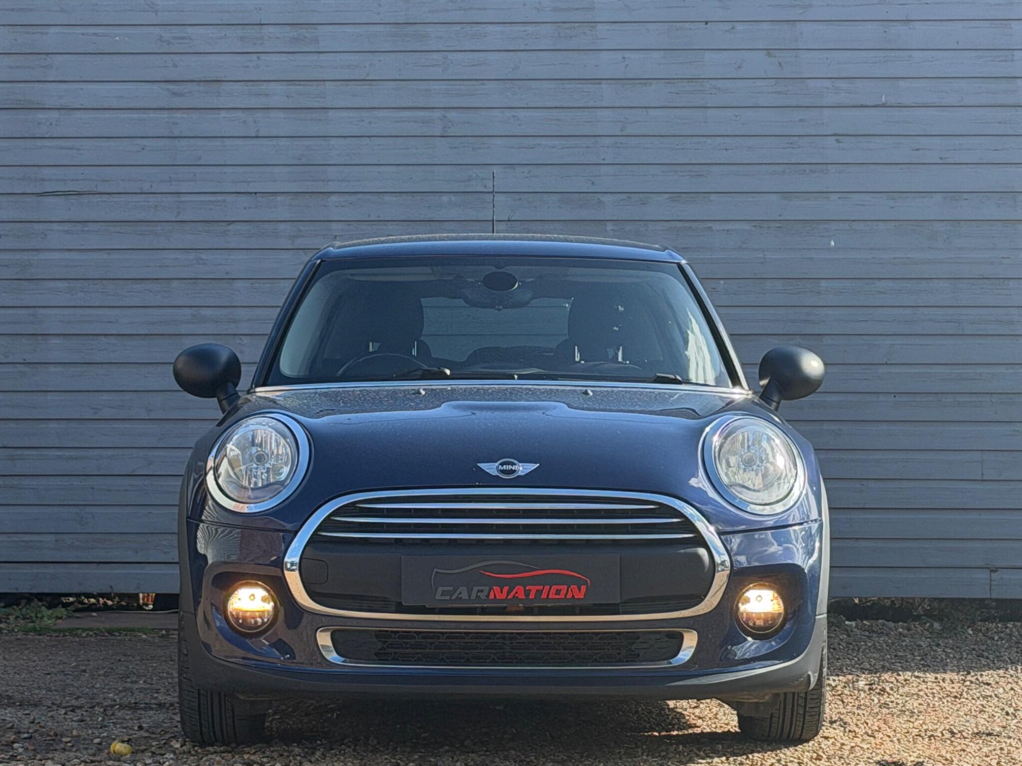 MINI Hatch view 12