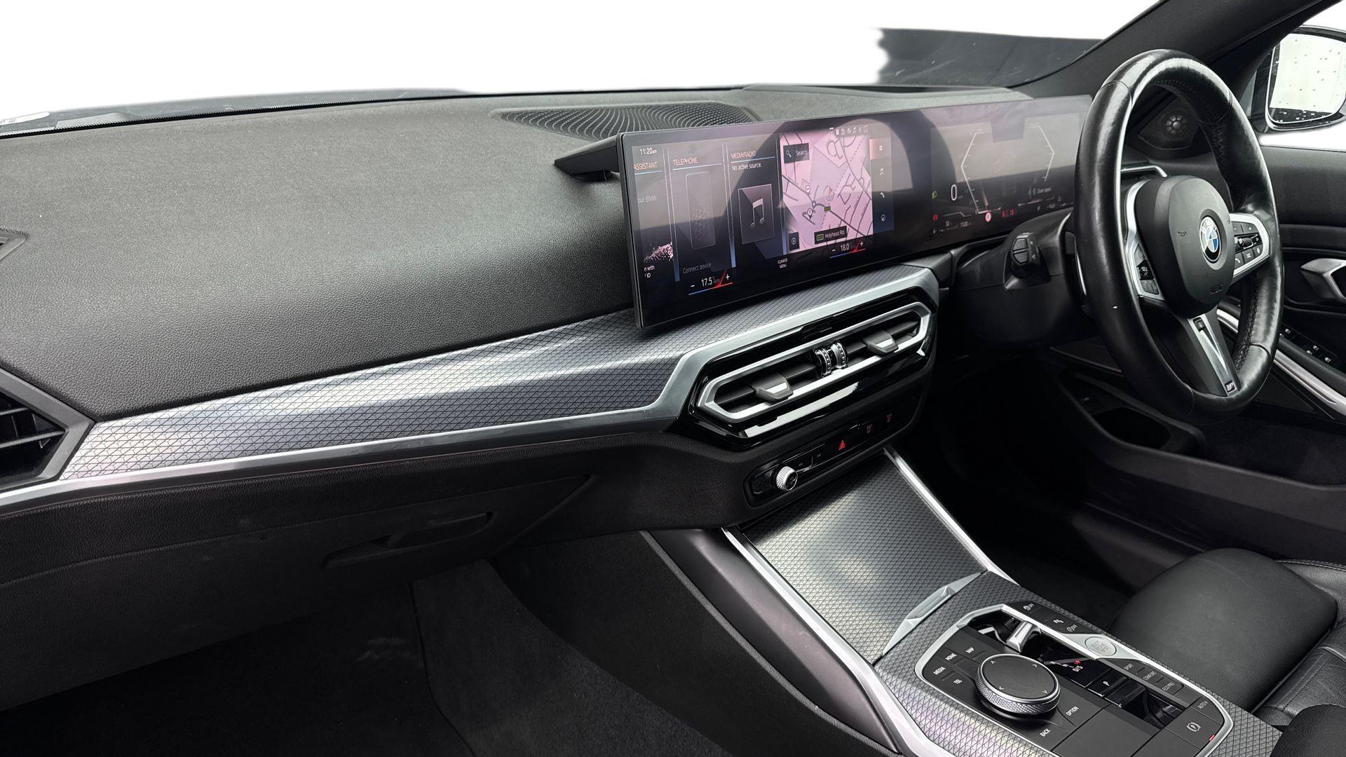 BMW 3 Series view 7
