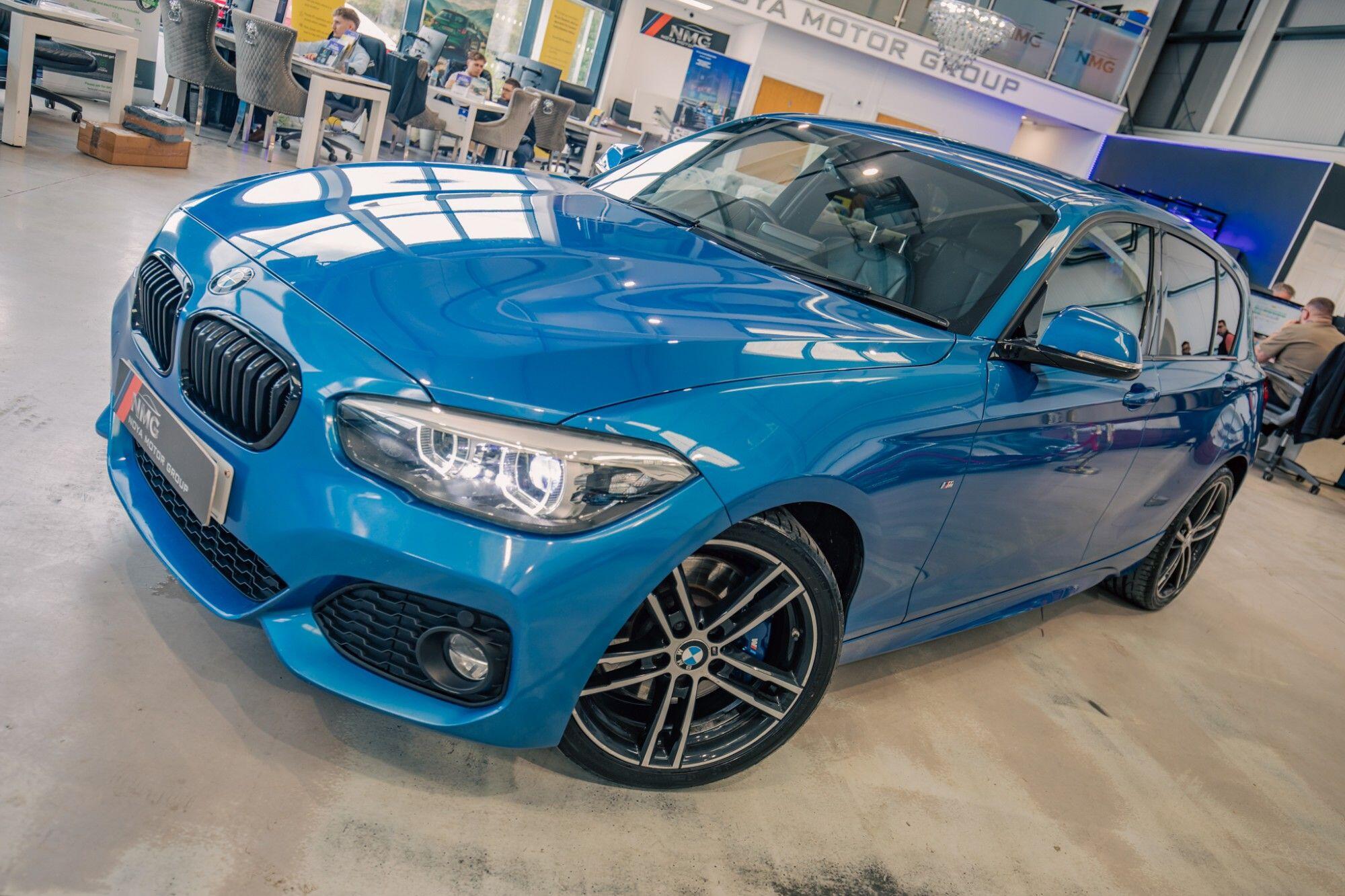 BMW 1 Series view 5