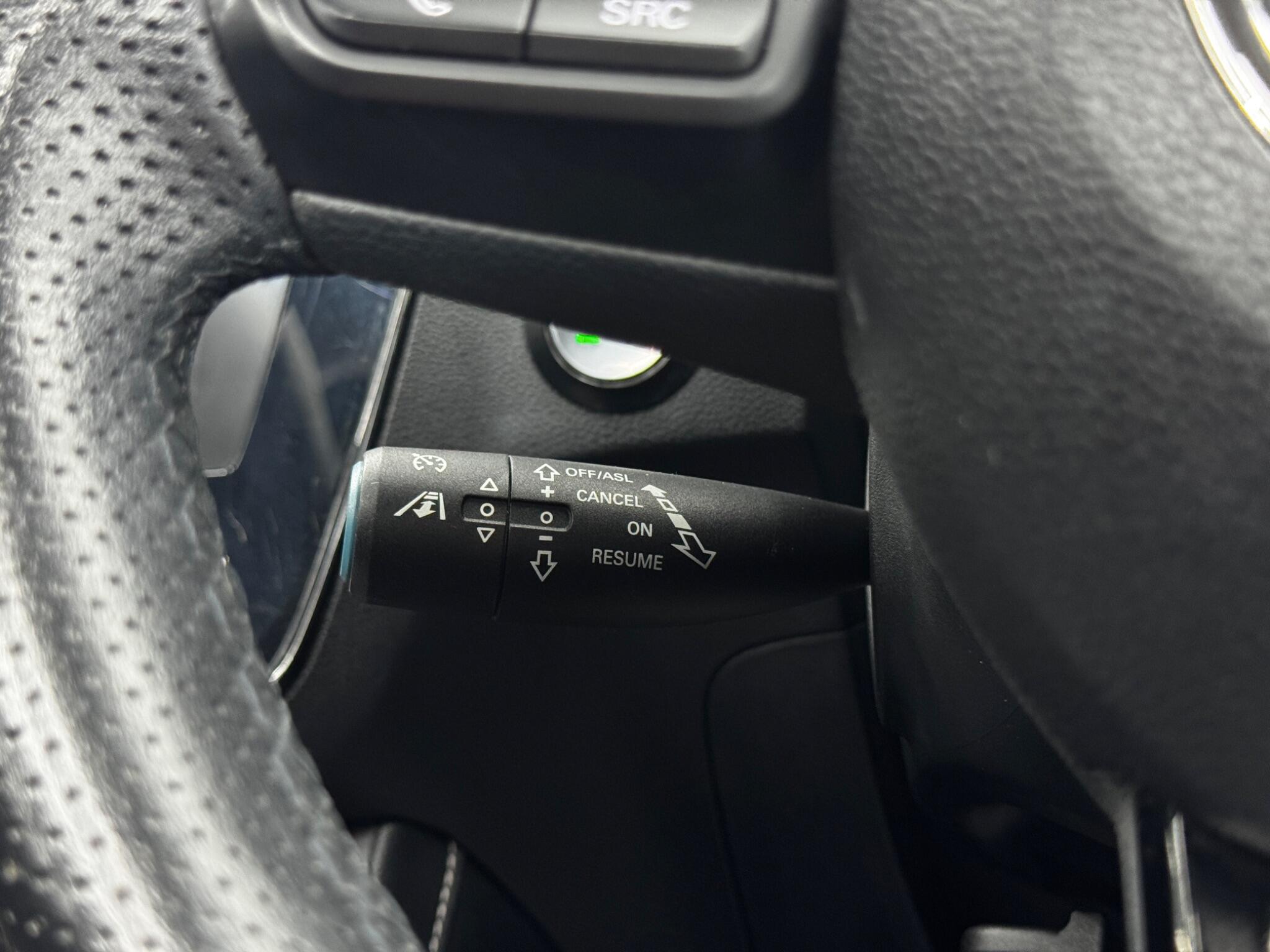 MG ZS view 22