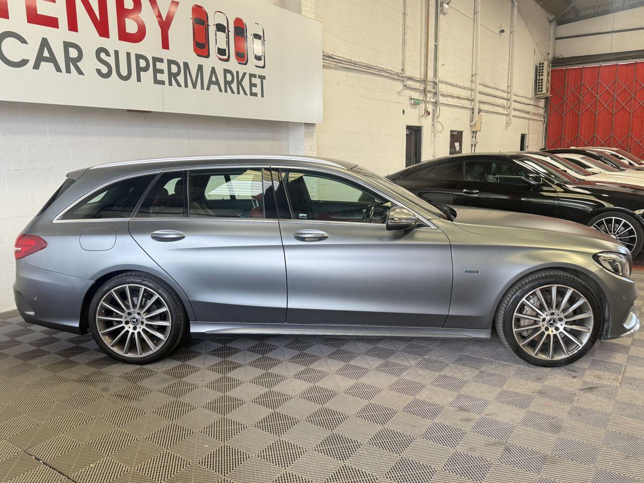 Mercedes-Benz C Class view 11
