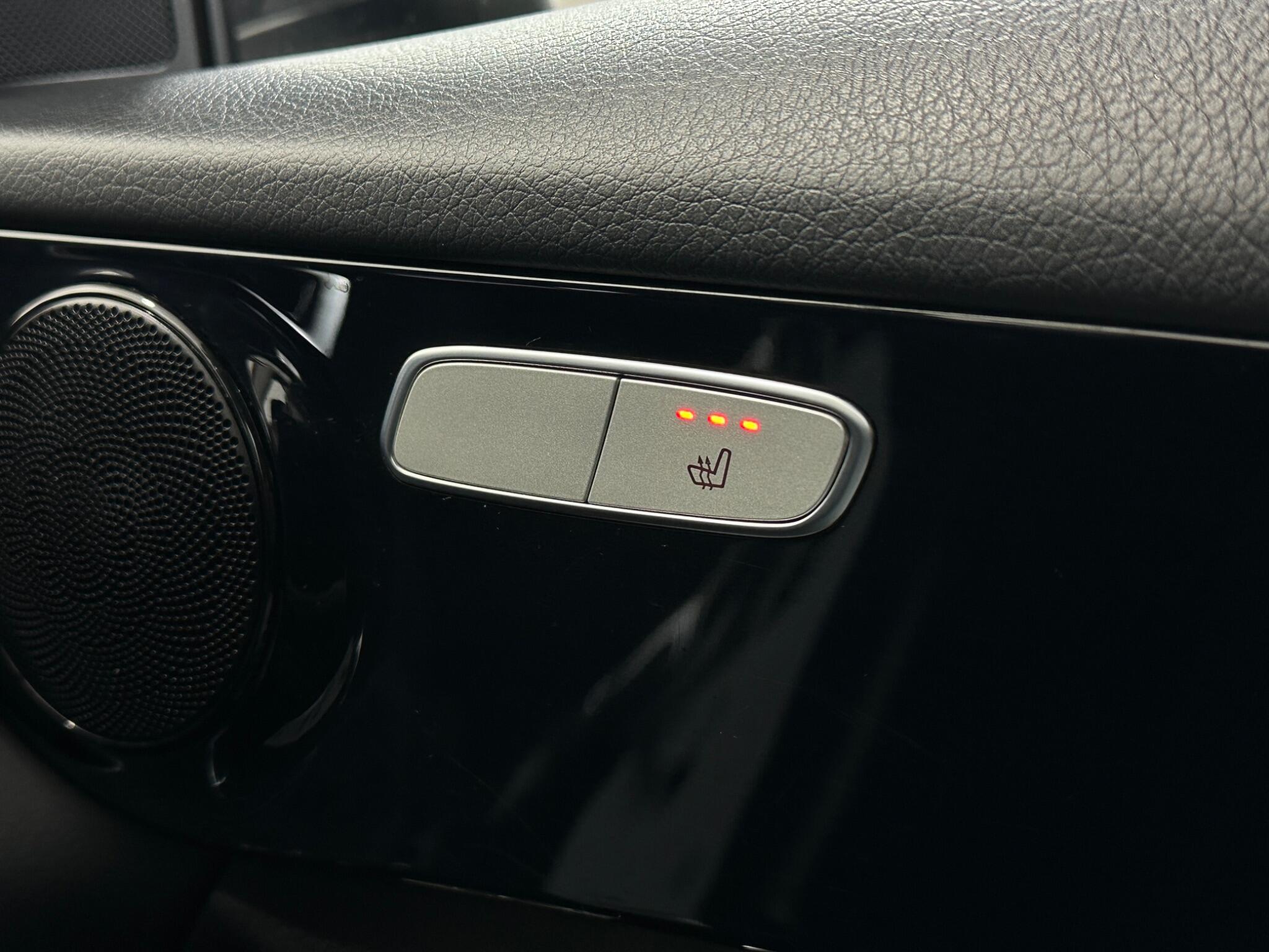 Mercedes-Benz GLC view 18