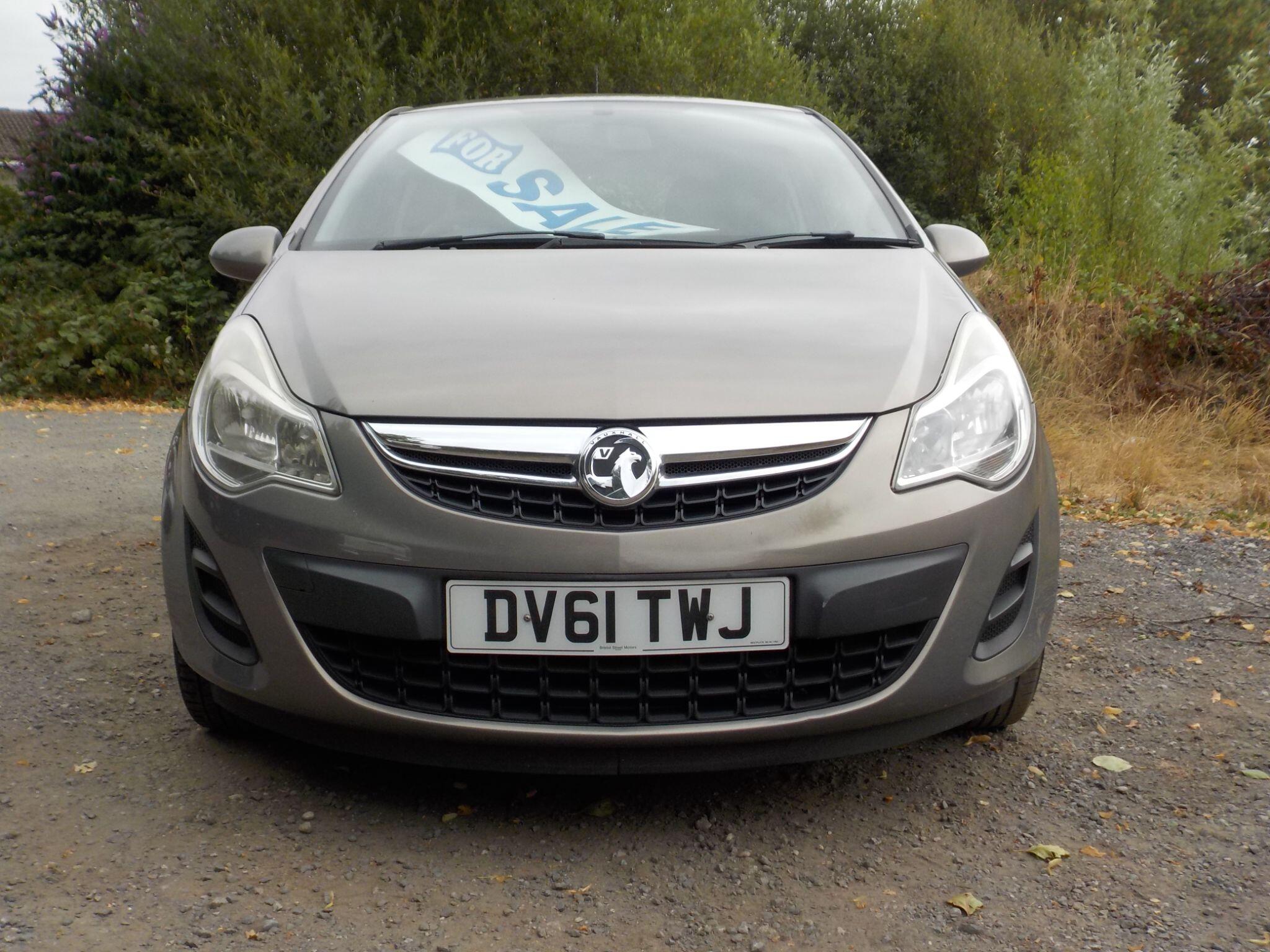 Vauxhall Corsa 1.2i ecoFLEX 16V Exclusiv Euro 5 (s/s) 3dr (A/C)