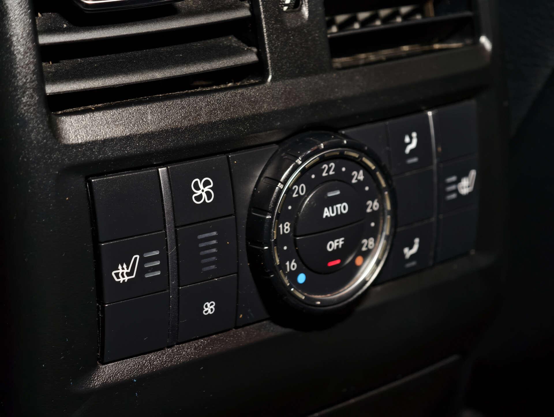 Mercedes-Benz GLS view 24