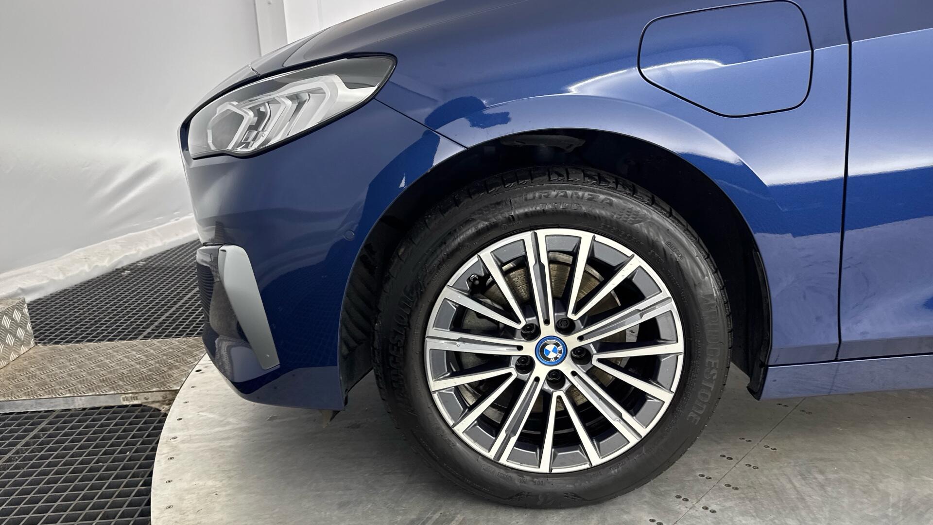 BMW 2 Series Active Tourer view 21