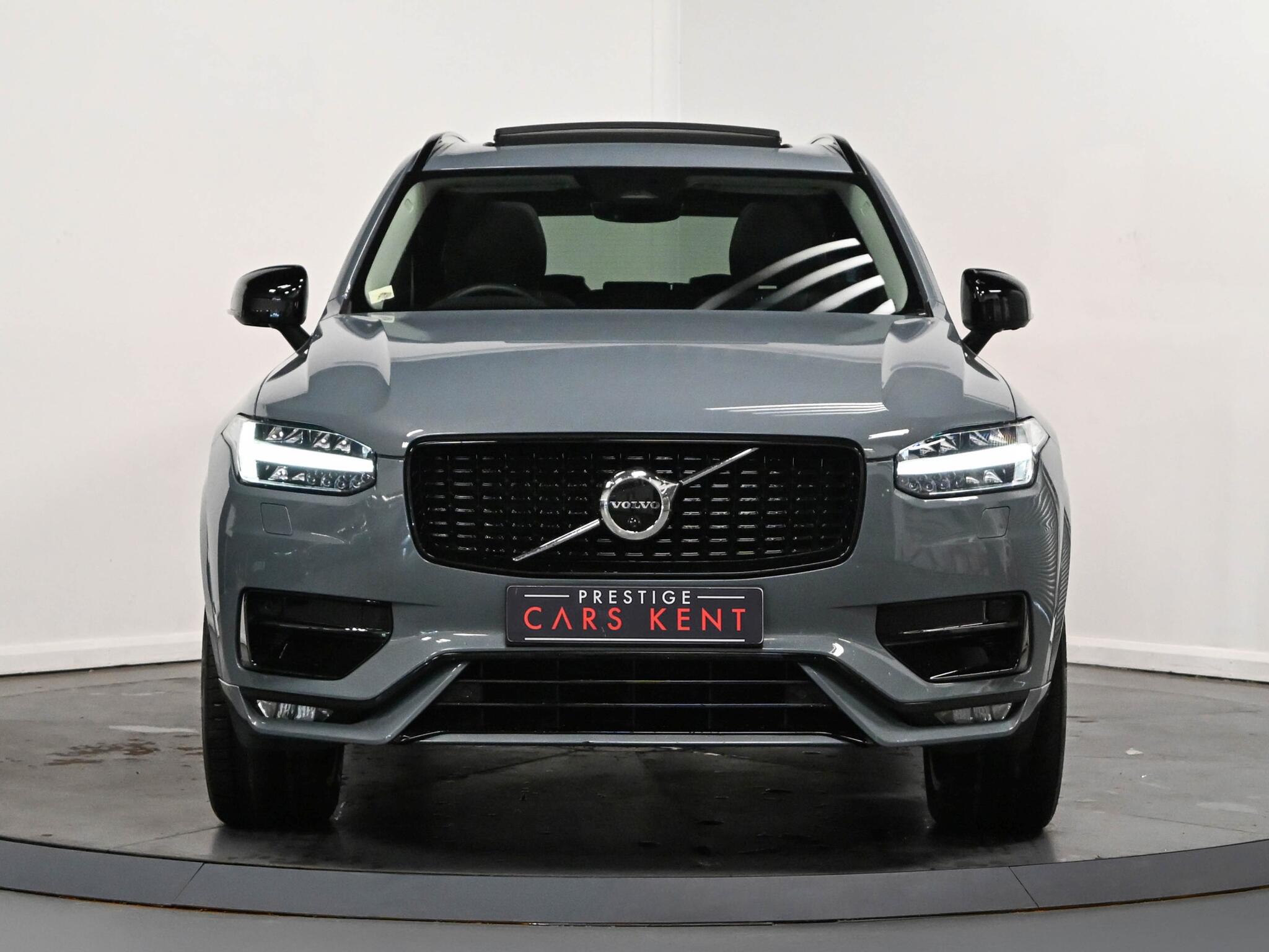 Volvo XC90 view 24