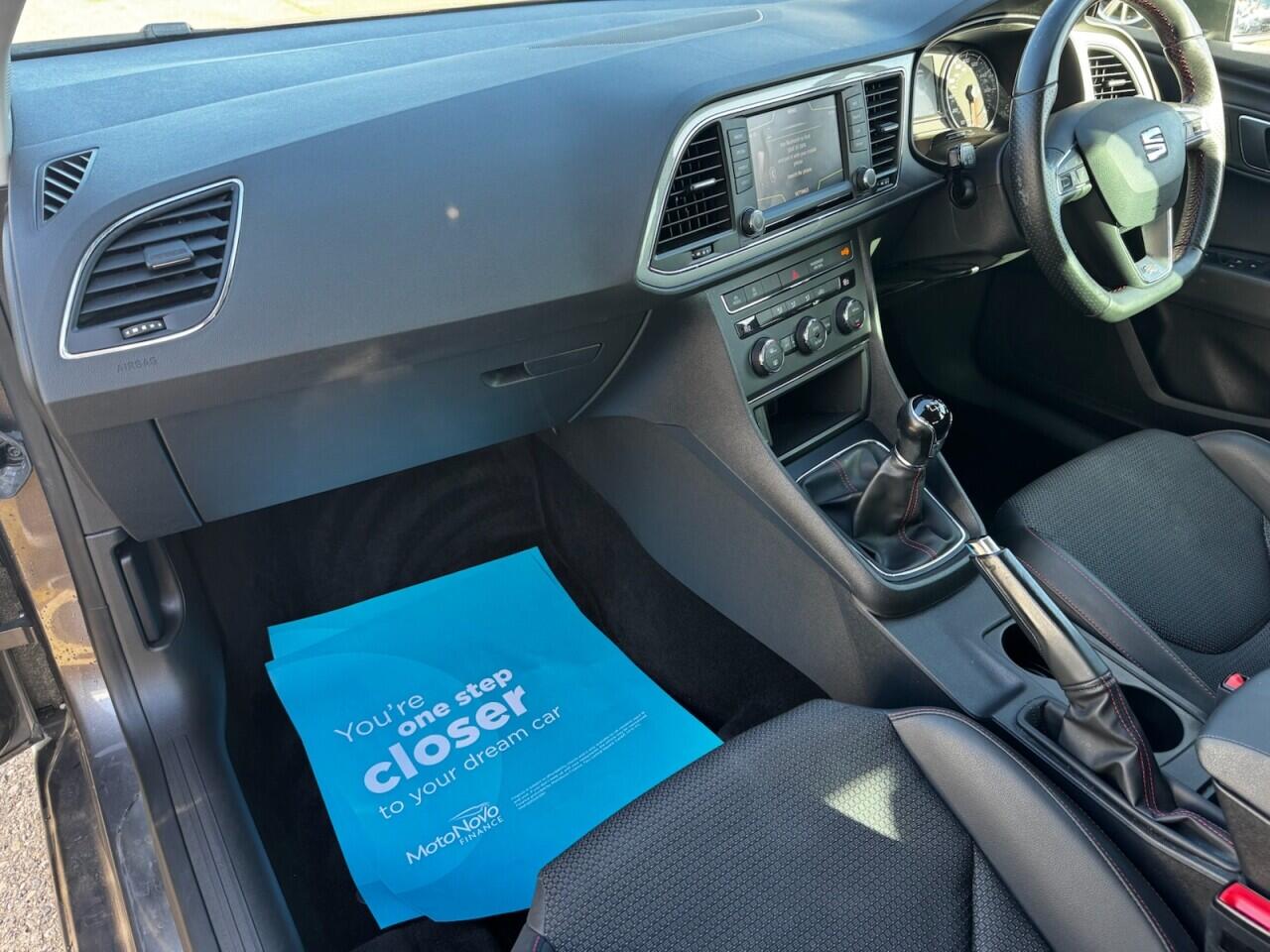 Seat Leon view 3