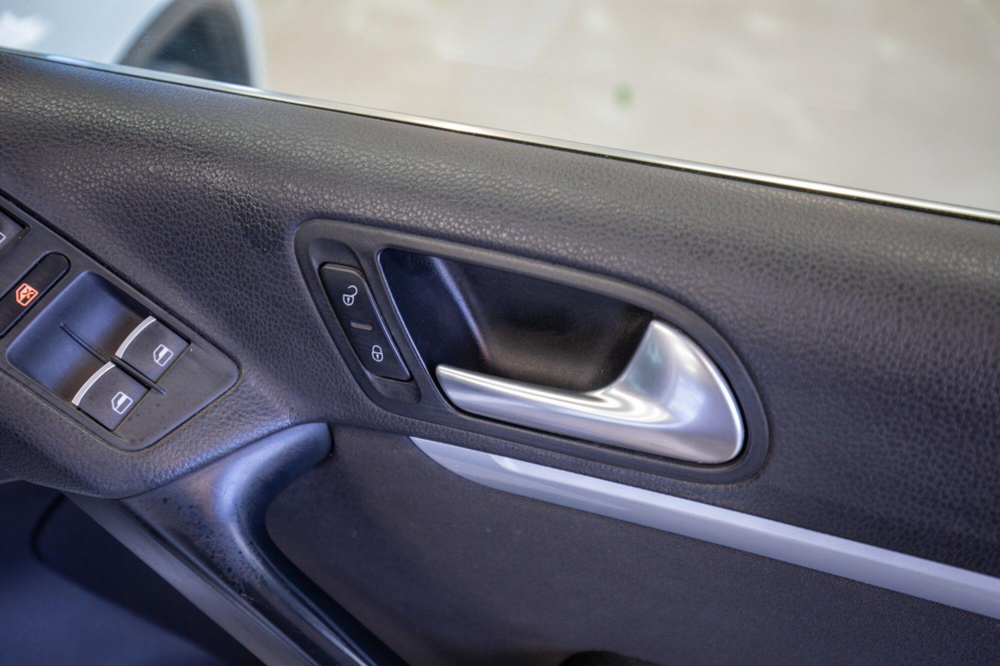 Volkswagen Tiguan view 15