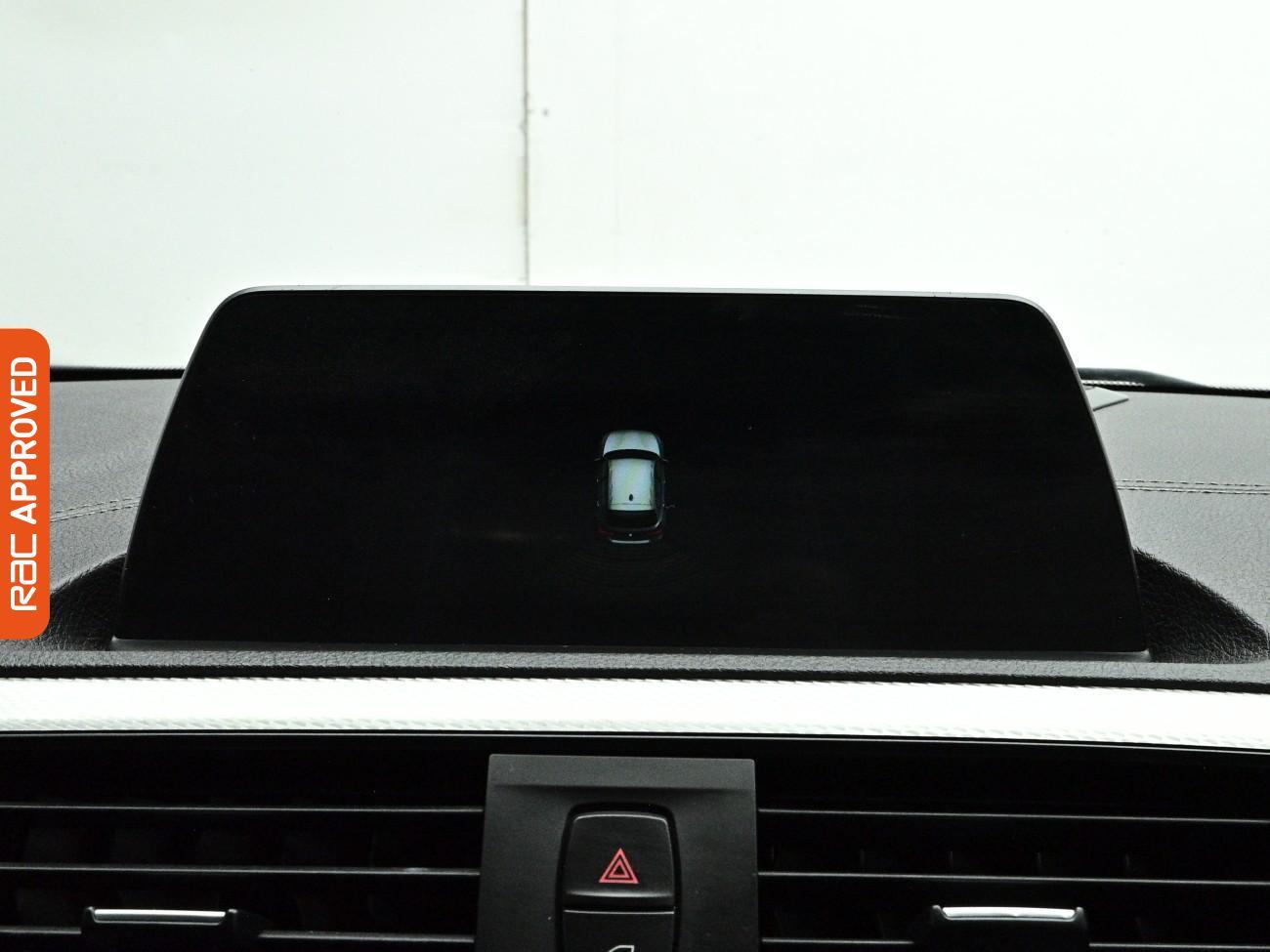 BMW 1 Series view 17