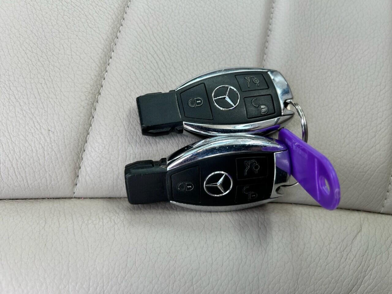 Mercedes-Benz C-Class view 47