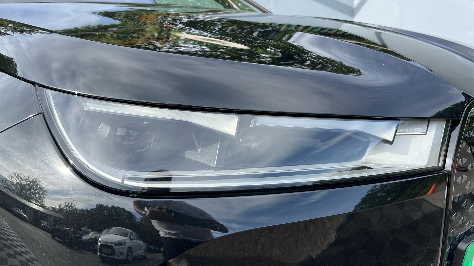 BMW Ix view 23