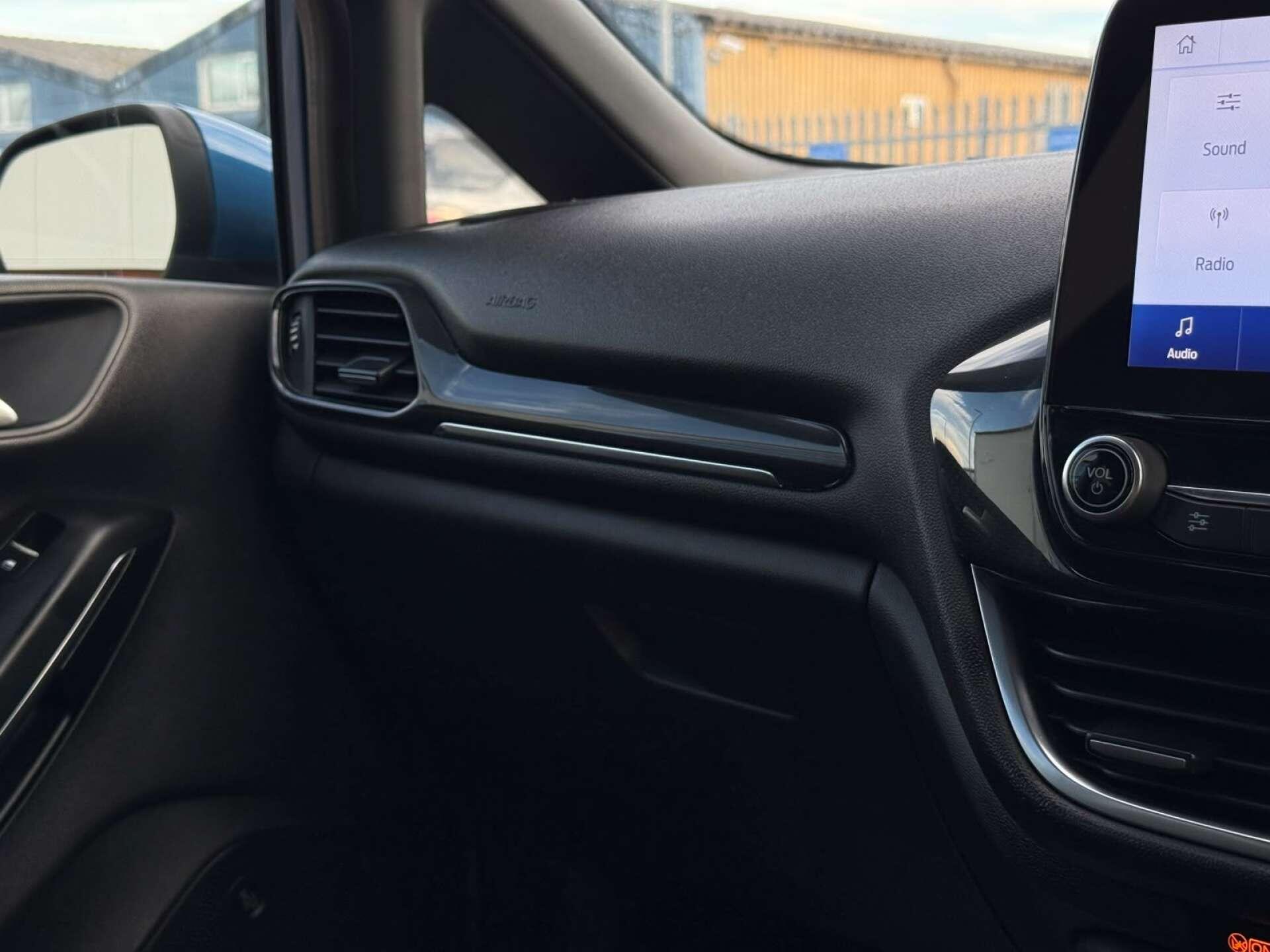 Ford Fiesta view 48