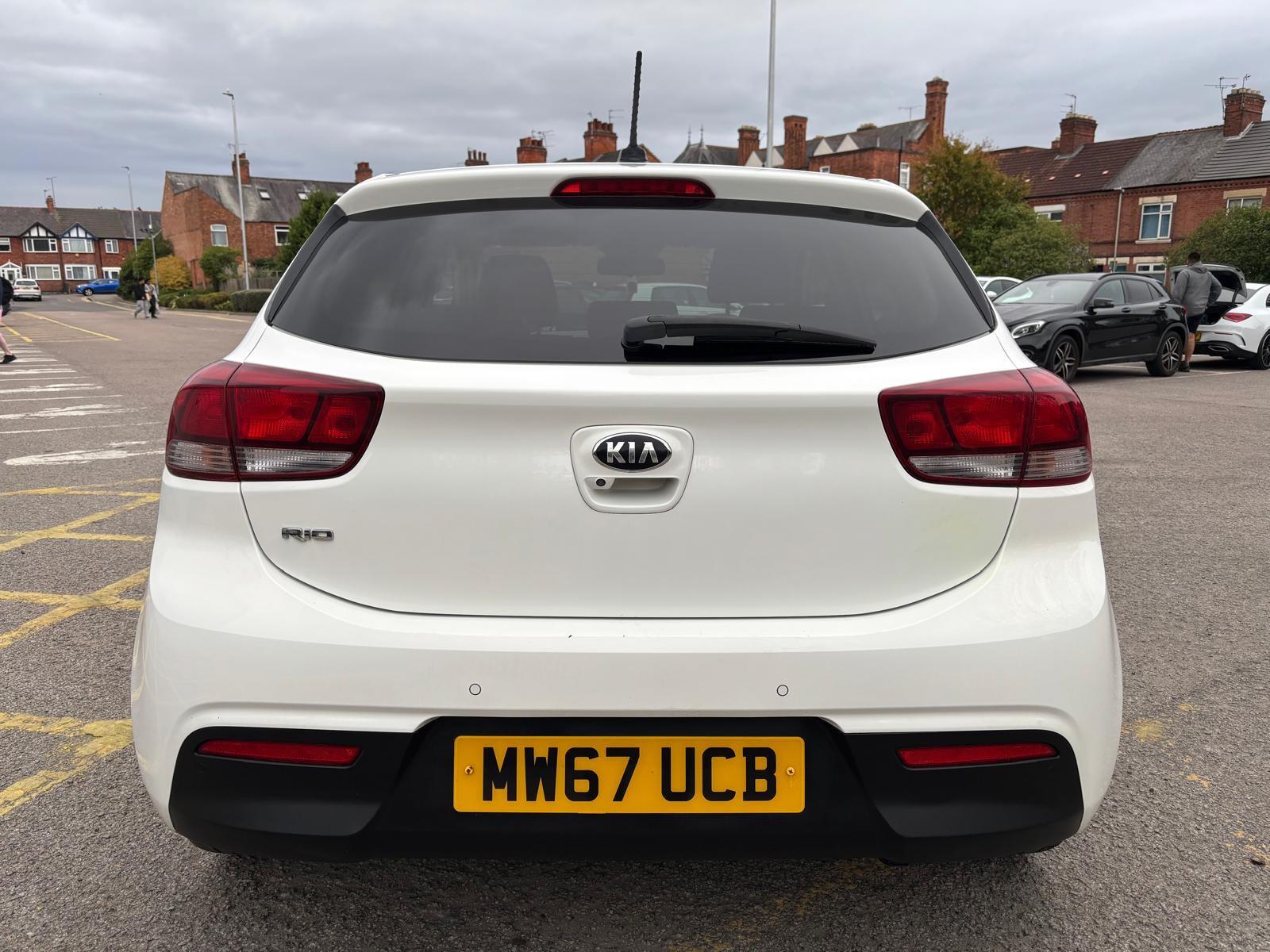Kia Rio view 10