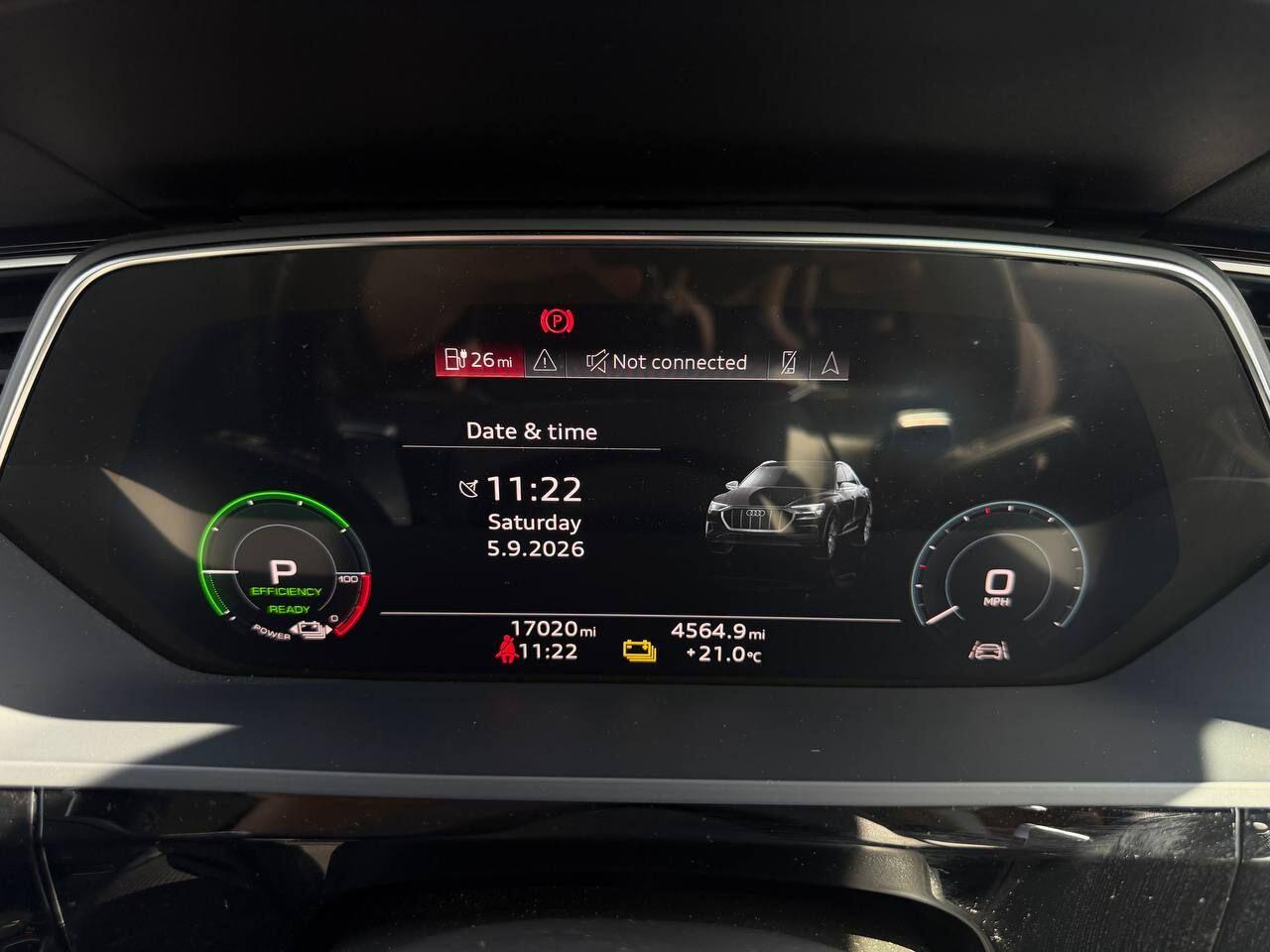 Audi E-Tron view 55