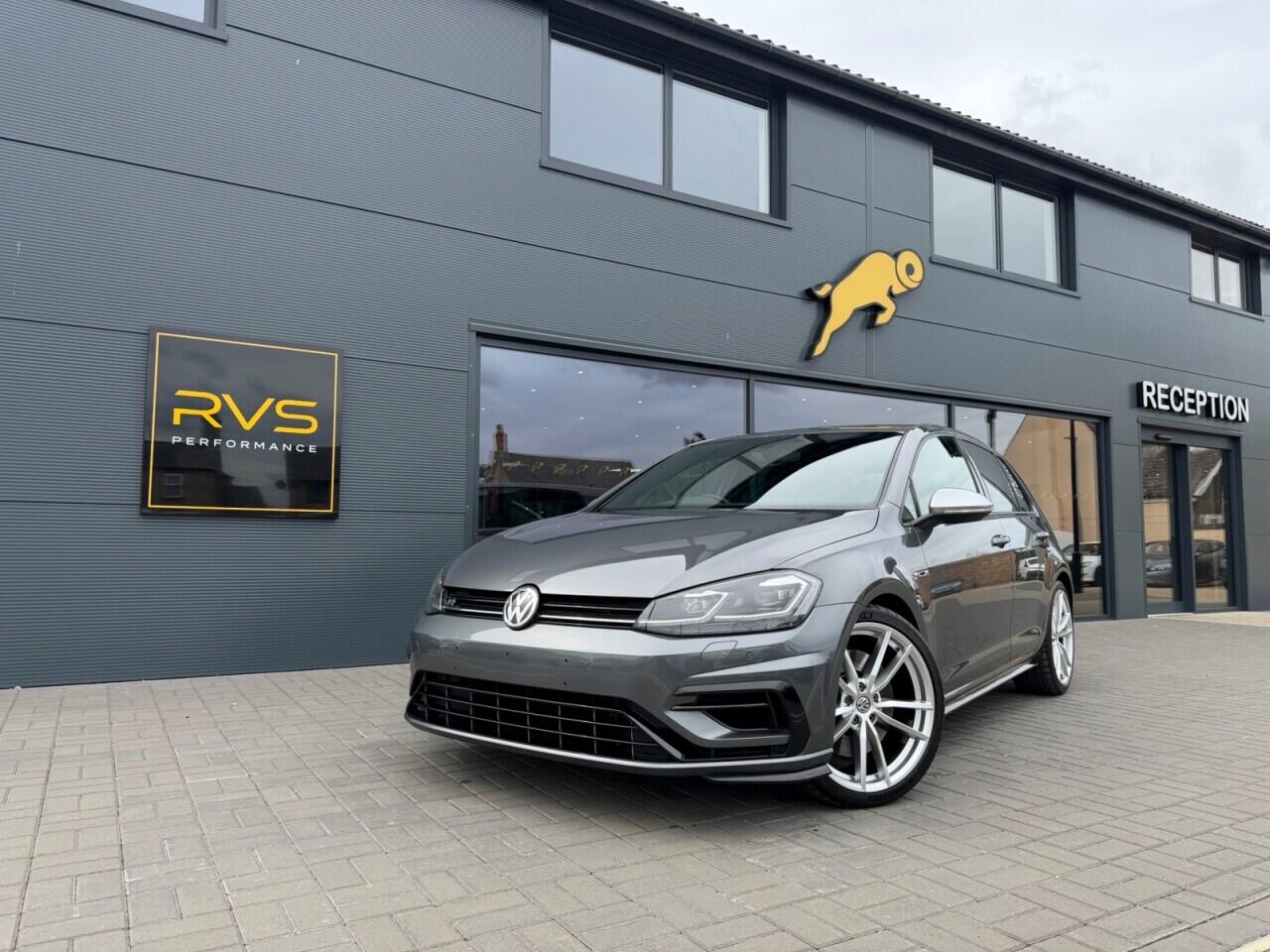 Volkswagen Golf main image
