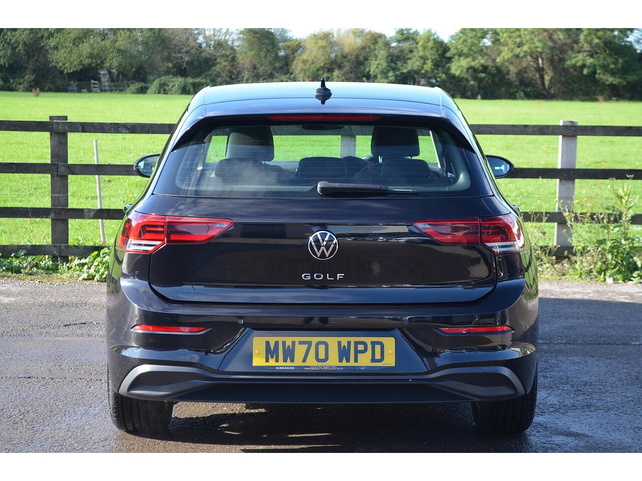 Volkswagen Golf view 8