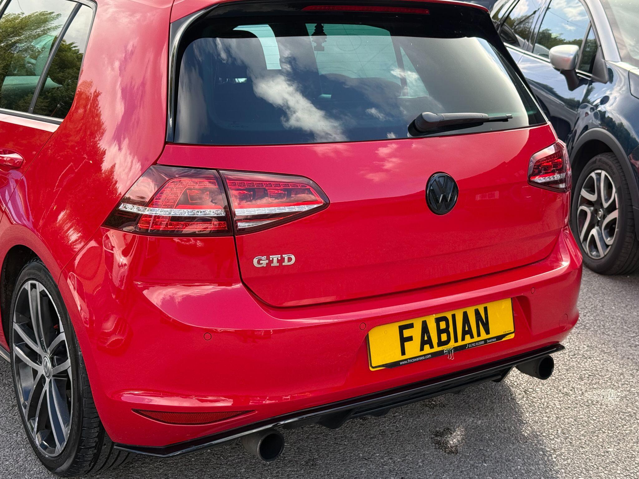 Volkswagen Golf view 11
