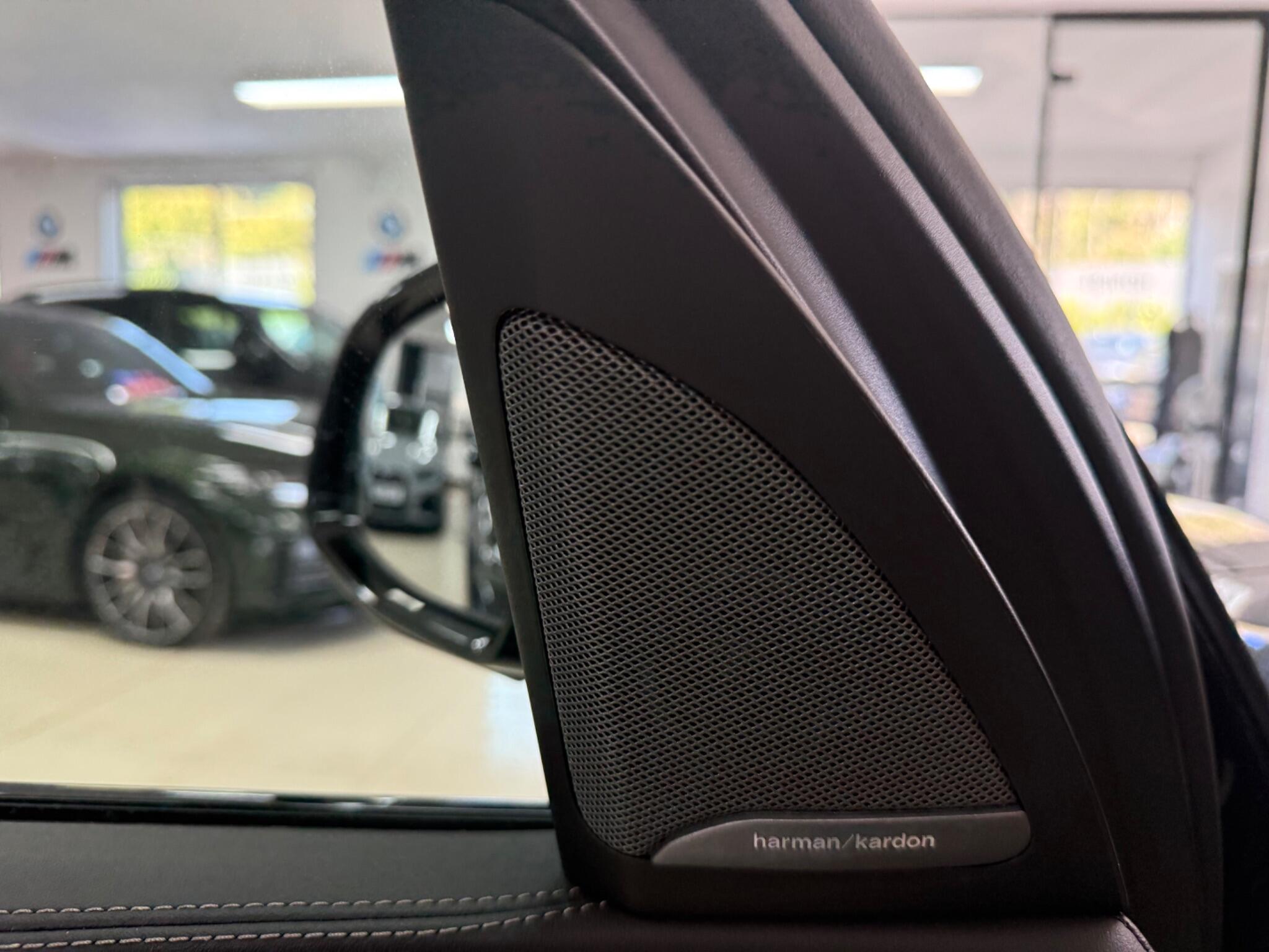 BMW X7 view 55